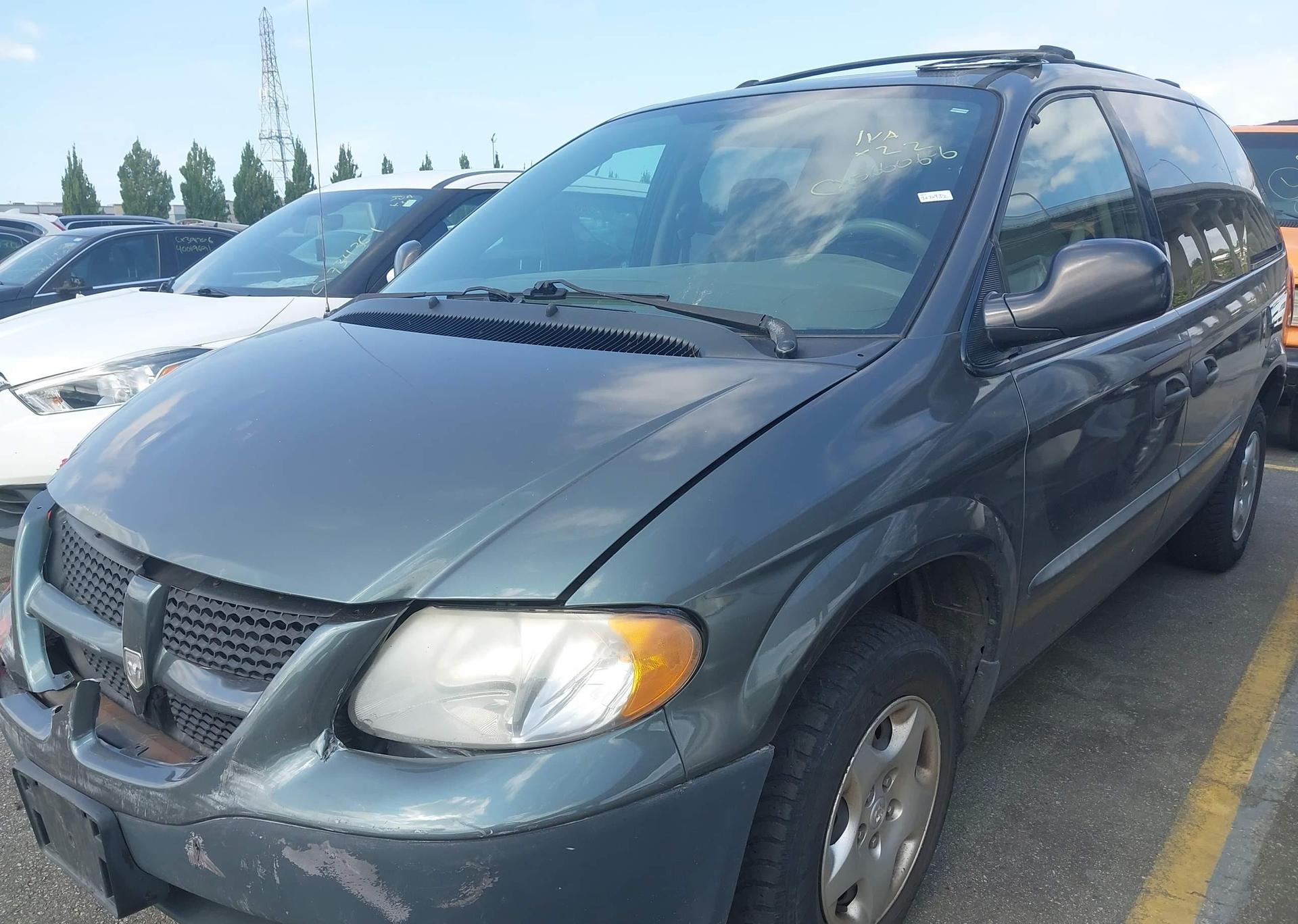 2003 DODGE CARAVAN SE