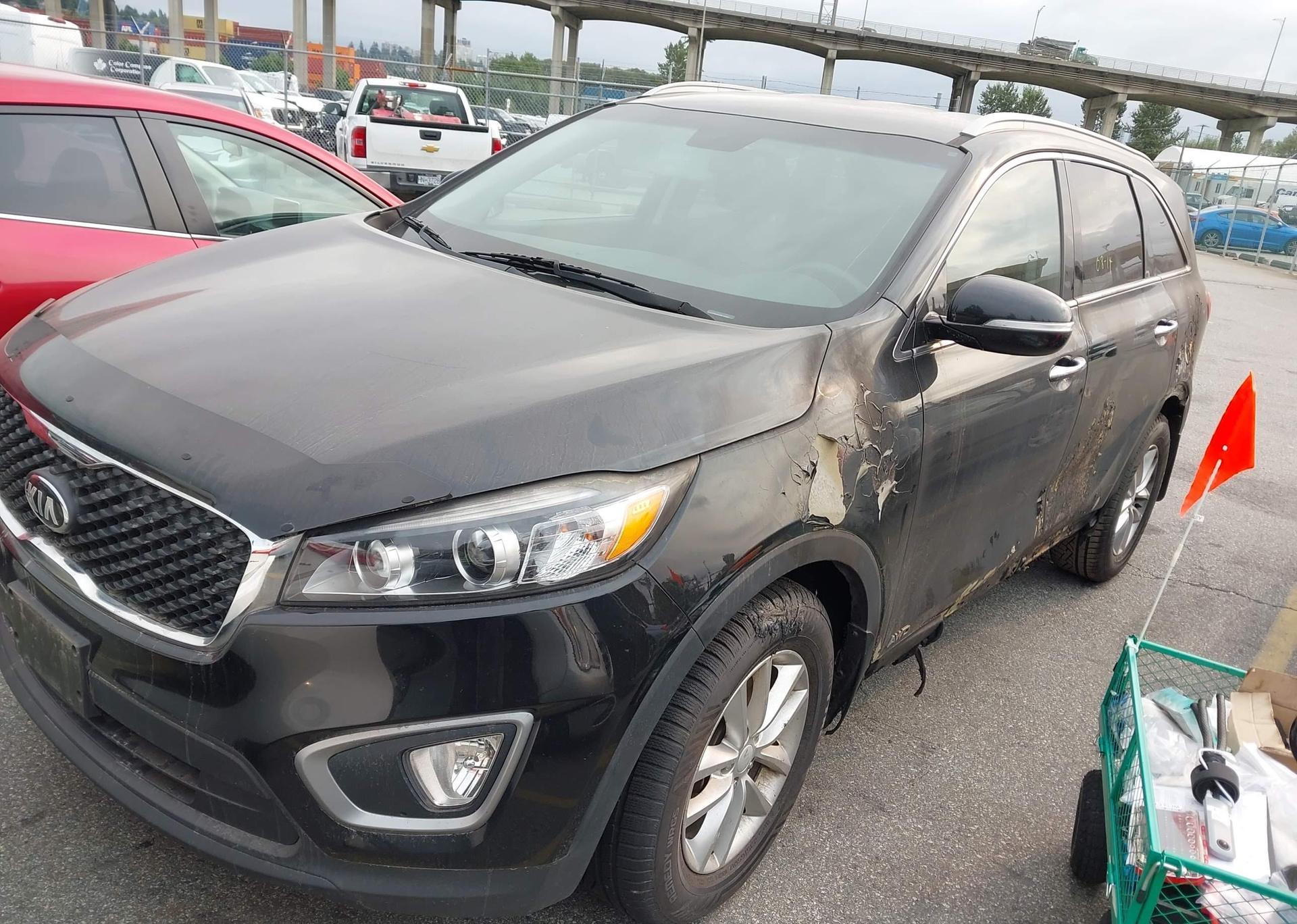 2016 KIA SORENTO LX