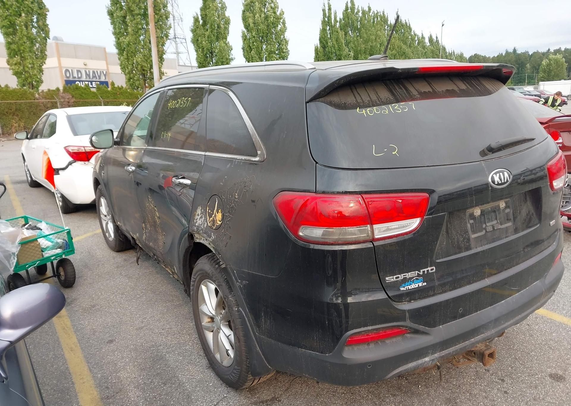 2016 KIA SORENTO LX