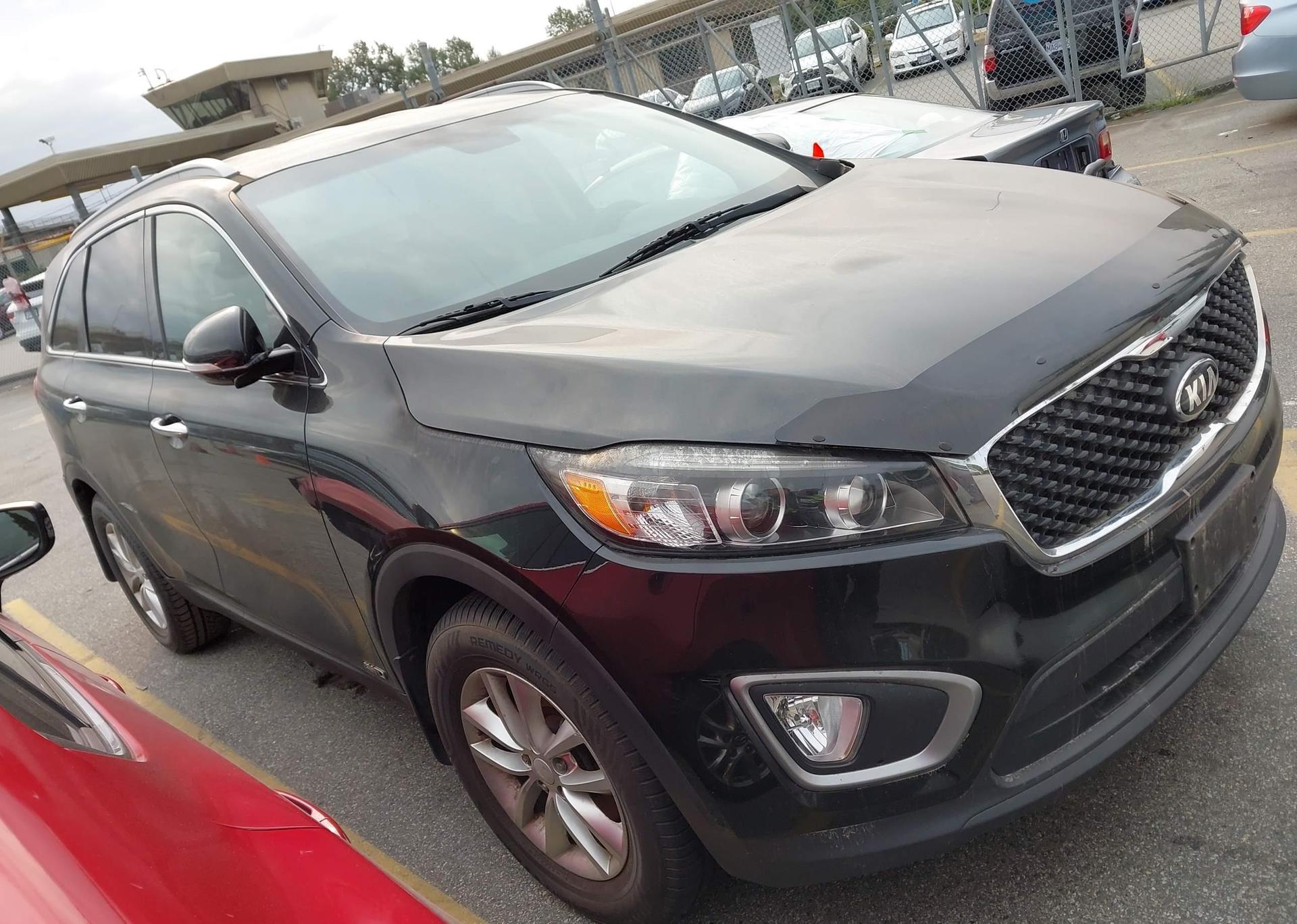 2016 KIA SORENTO LX