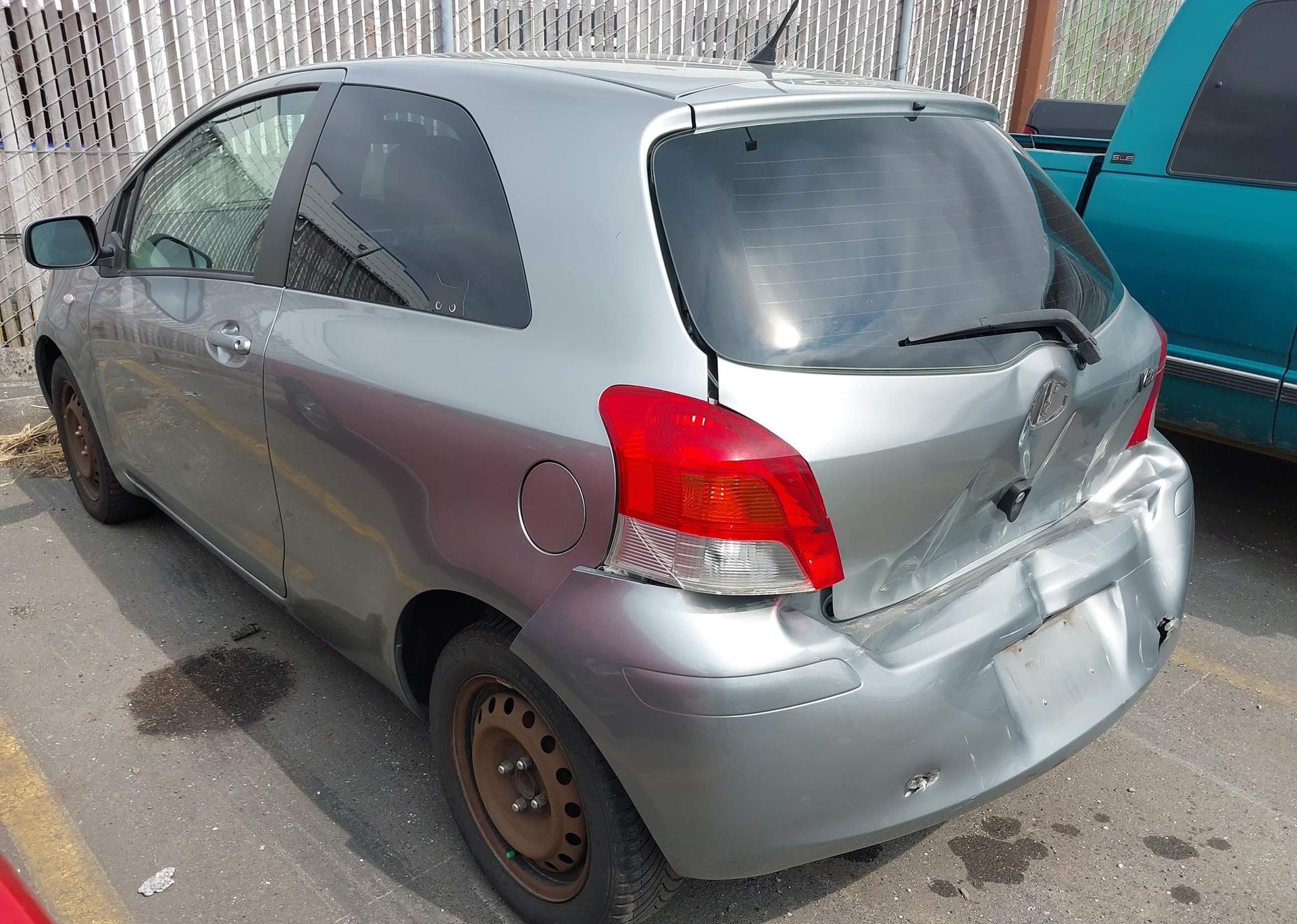 2010 TOYOTA YARIS