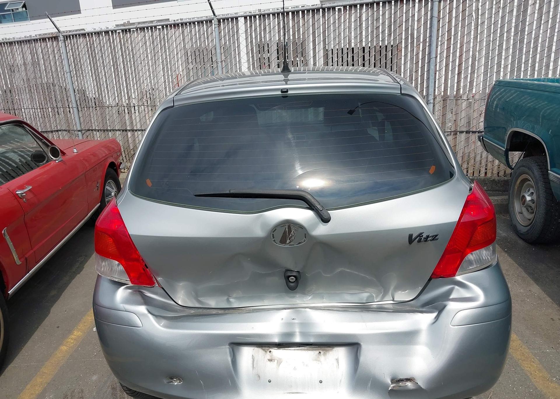 2010 TOYOTA YARIS