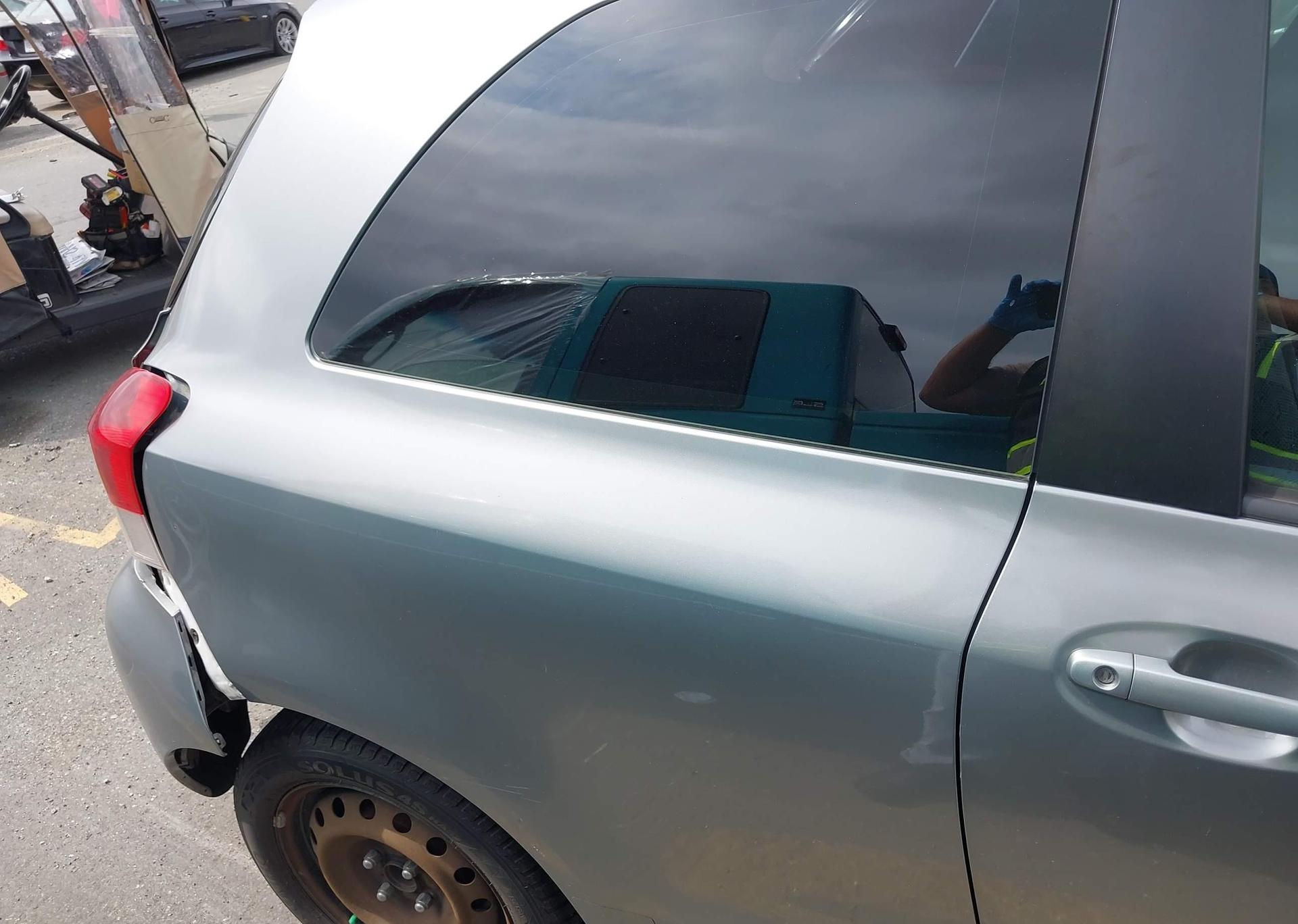 2010 TOYOTA YARIS