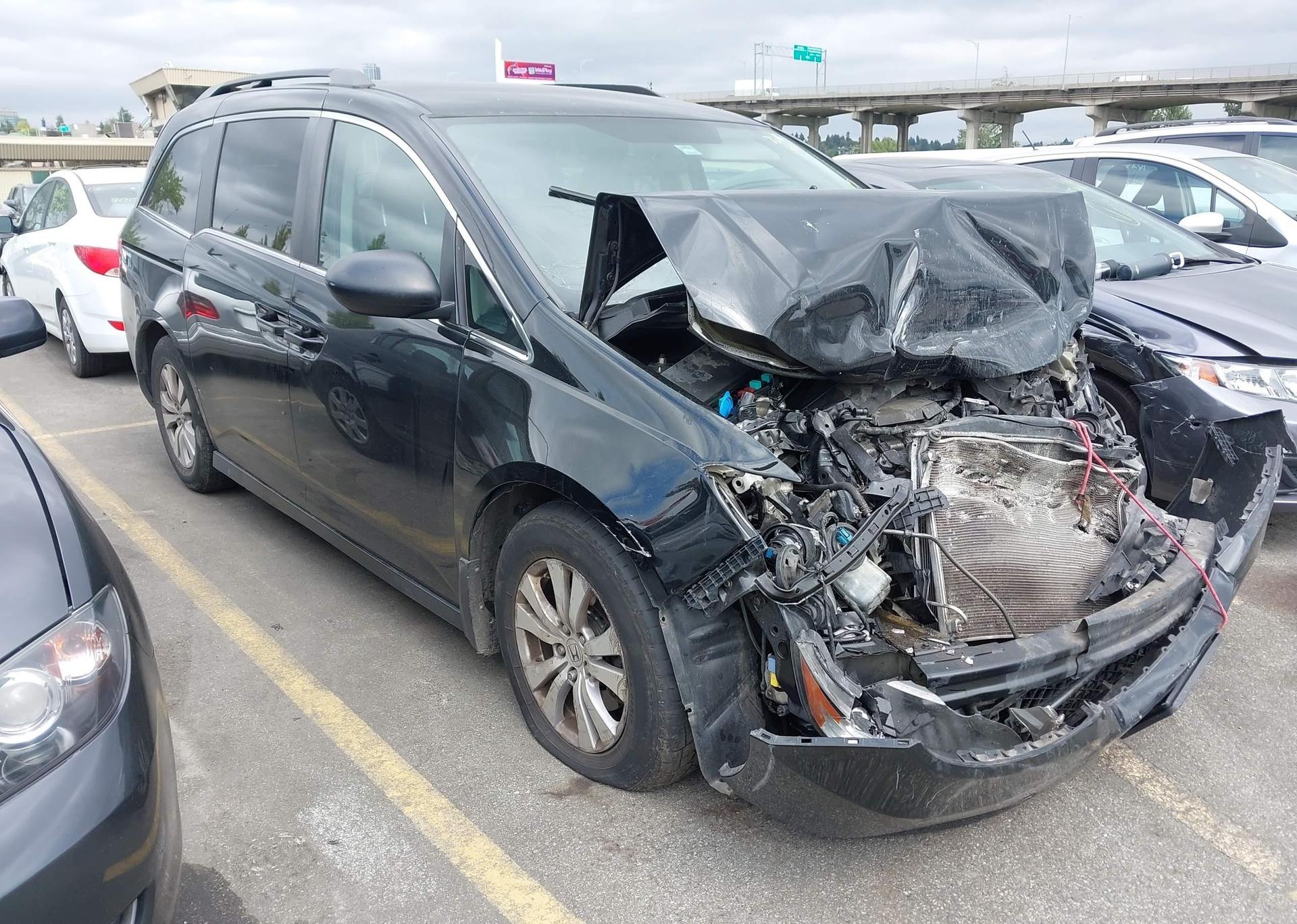2016 HONDA Odyssey se