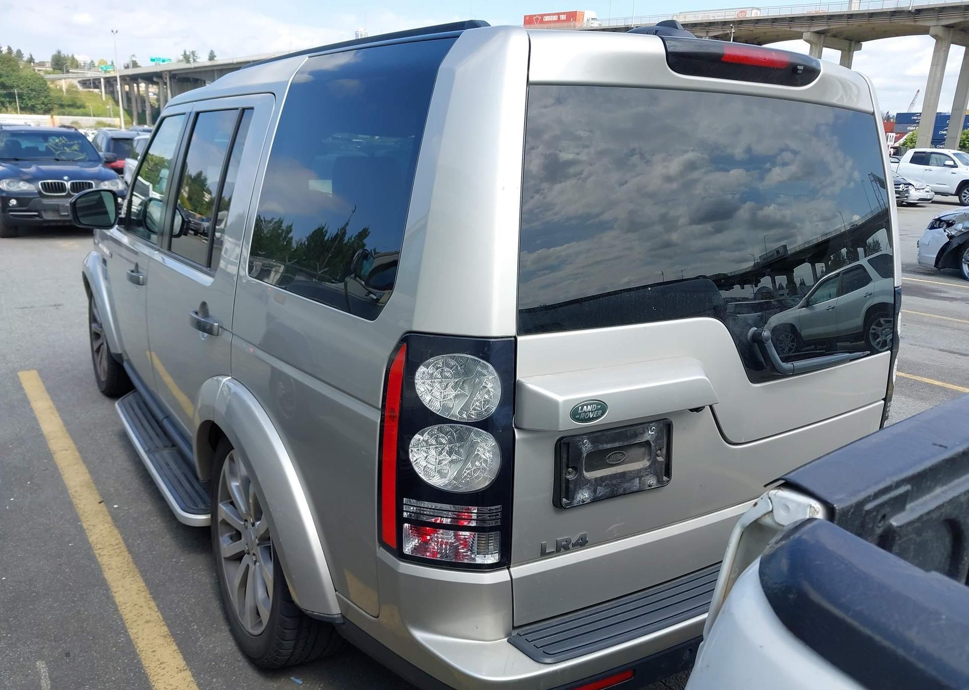 2015 LAND ROVER LR4