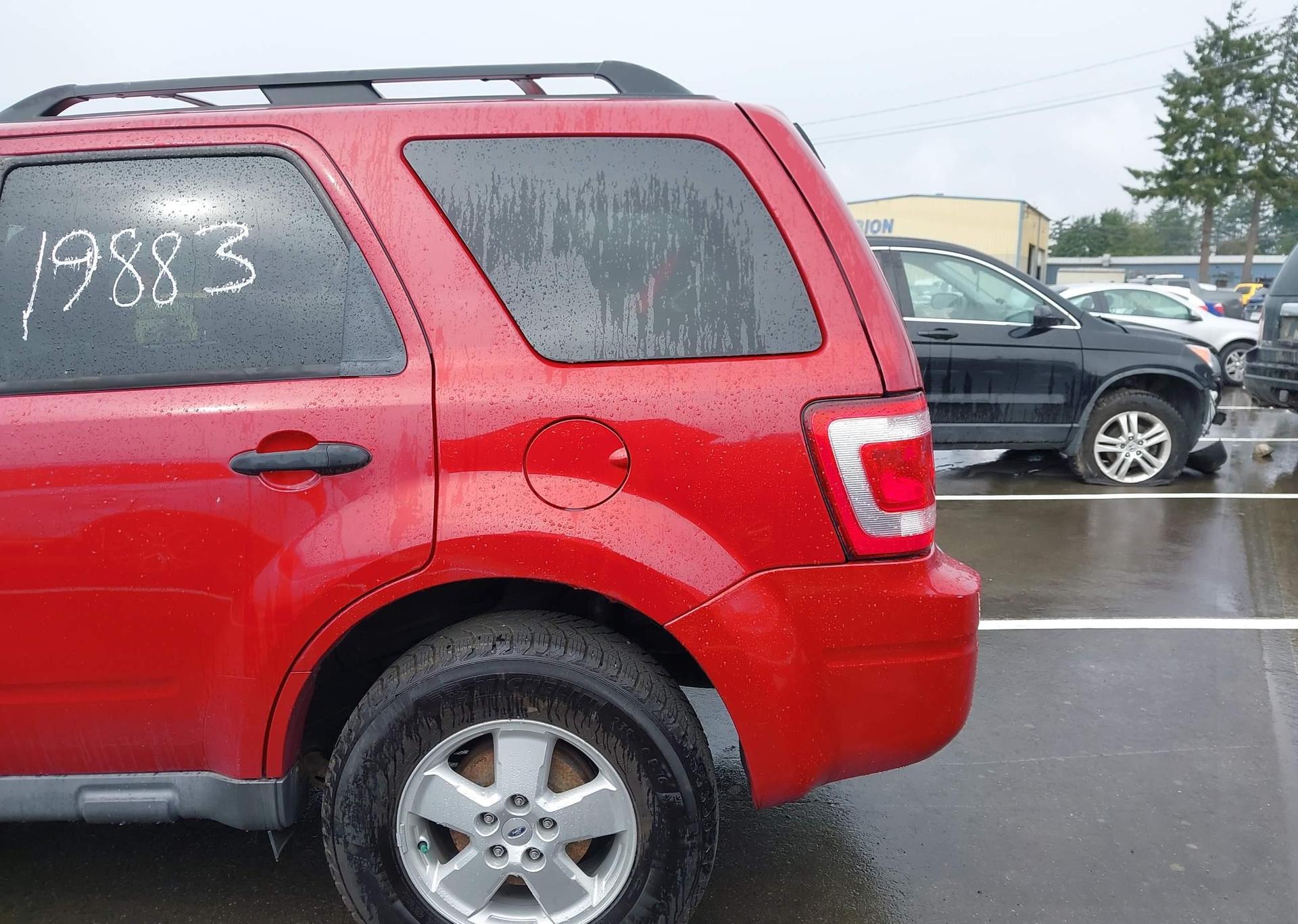 2011 FORD ESCAPE XLT