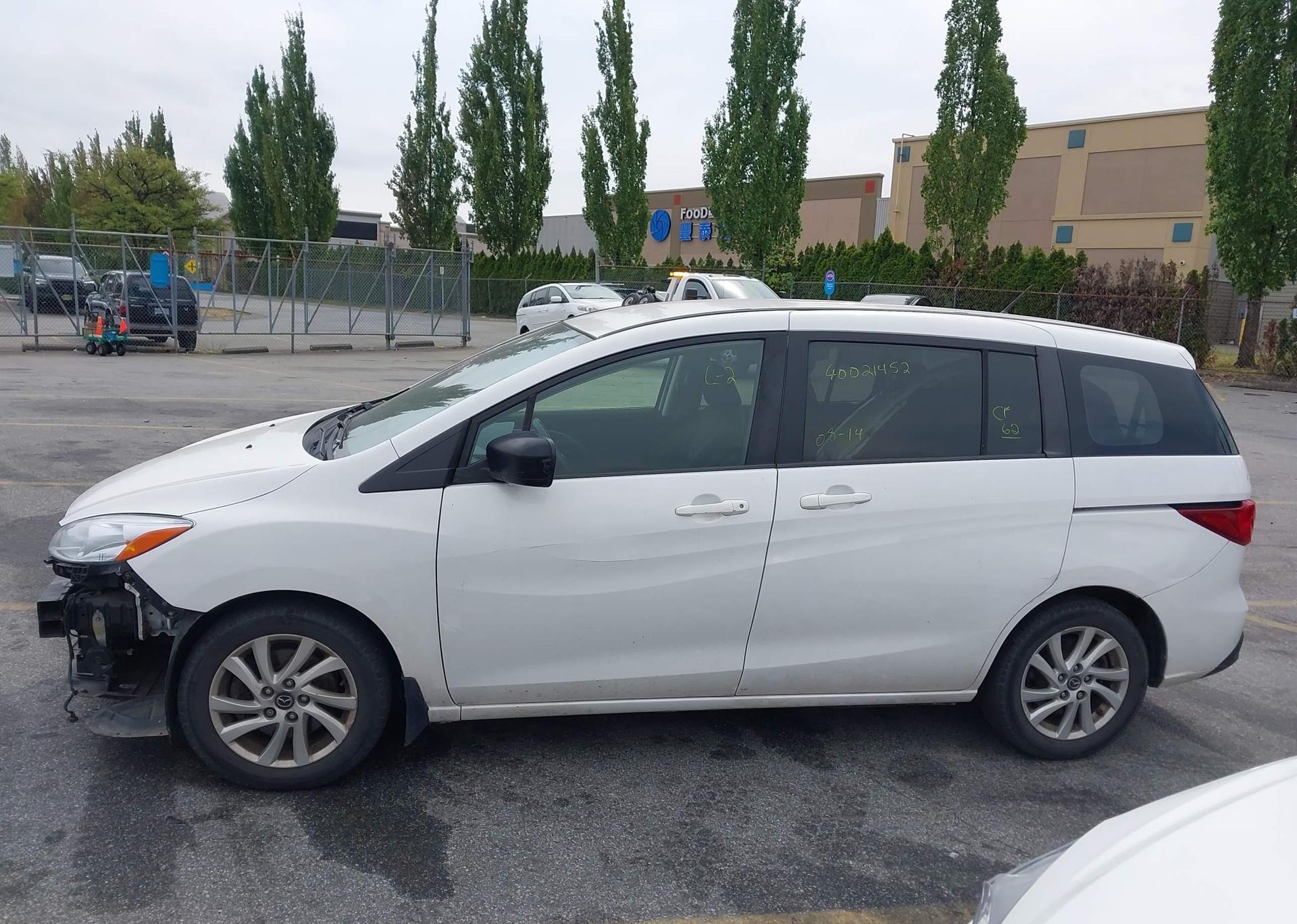 2013 MAZDA 5