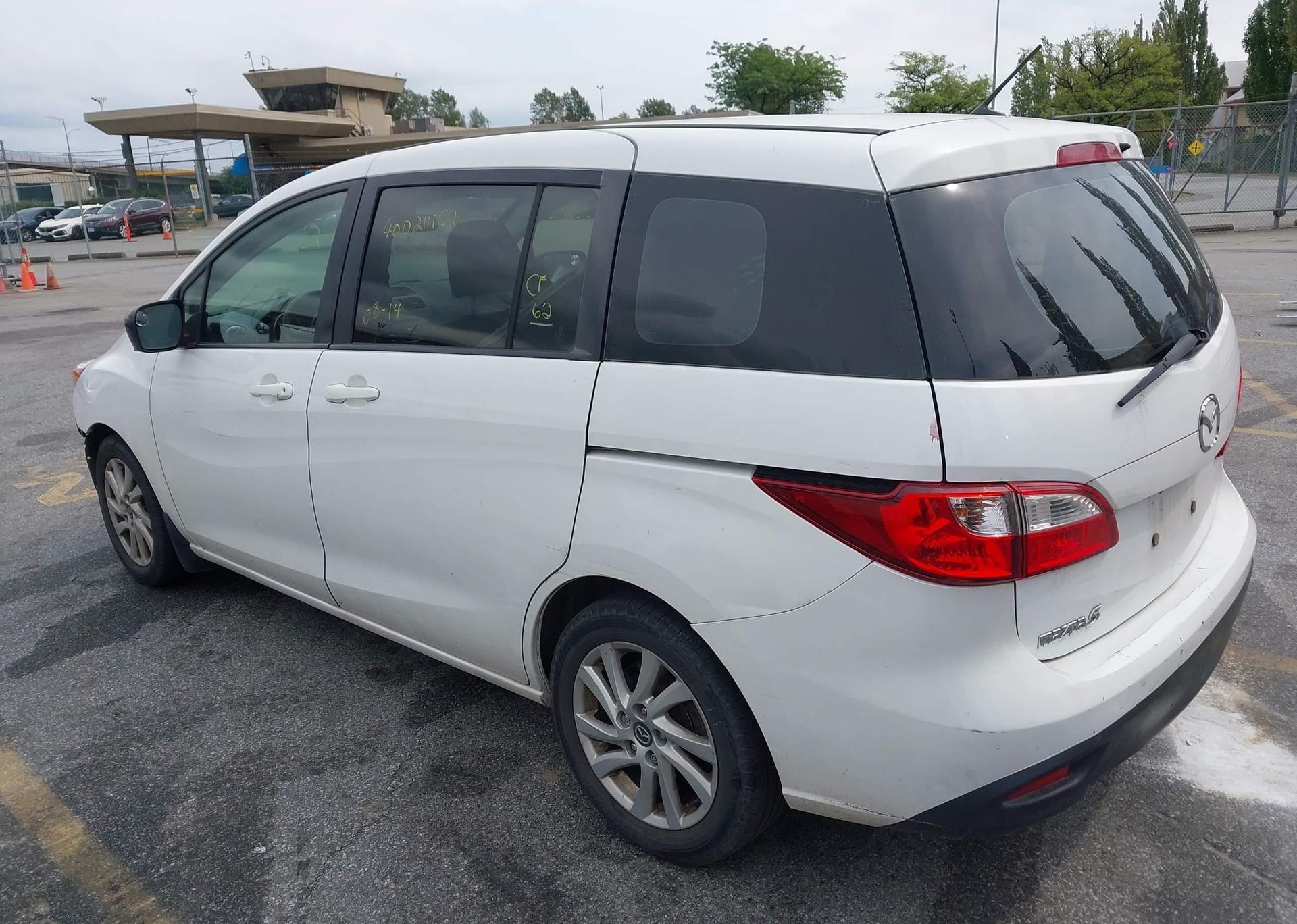 2013 MAZDA 5