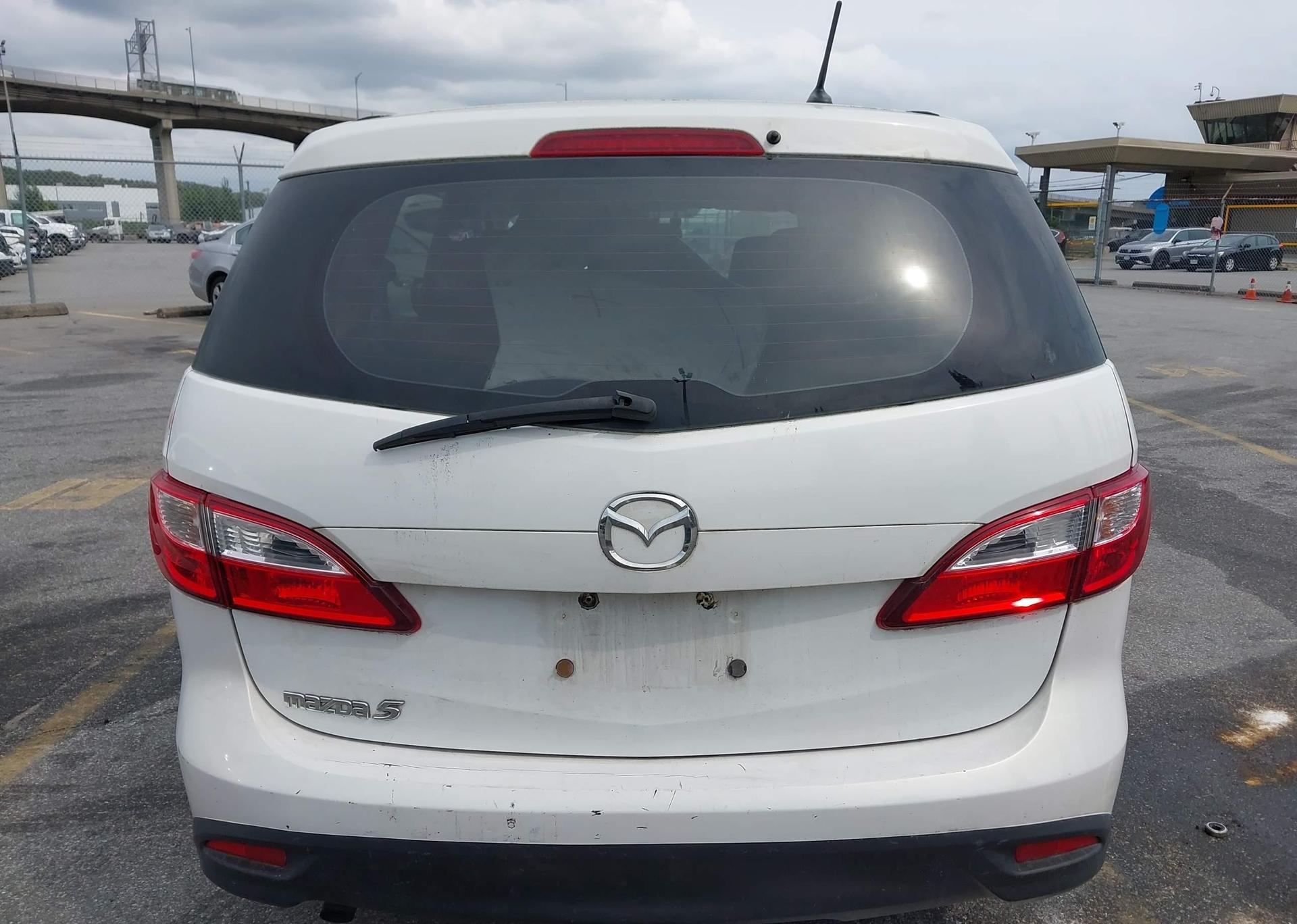 2013 MAZDA 5