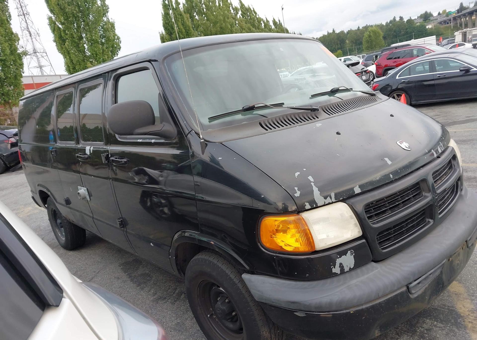 2001 DODGE RAM VAN B1500