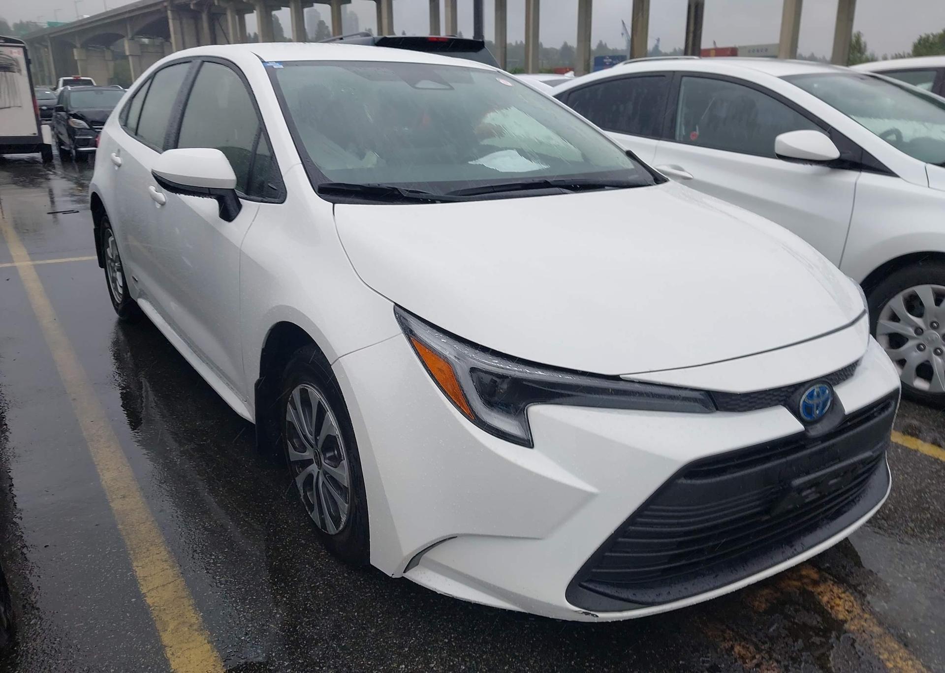 2024 TOYOTA COROLLA LE