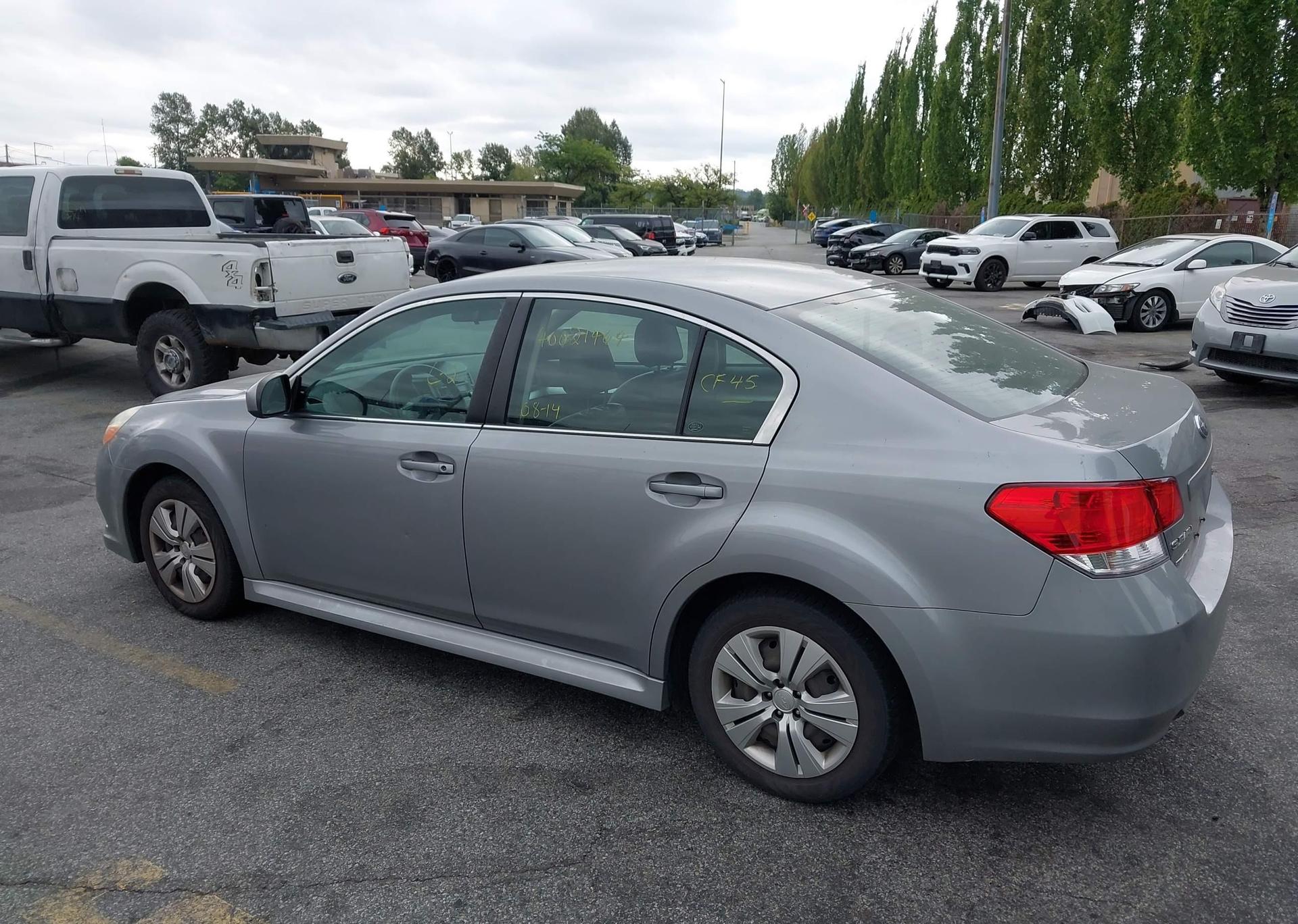 2010 SUBARU LEGACY 2.5I