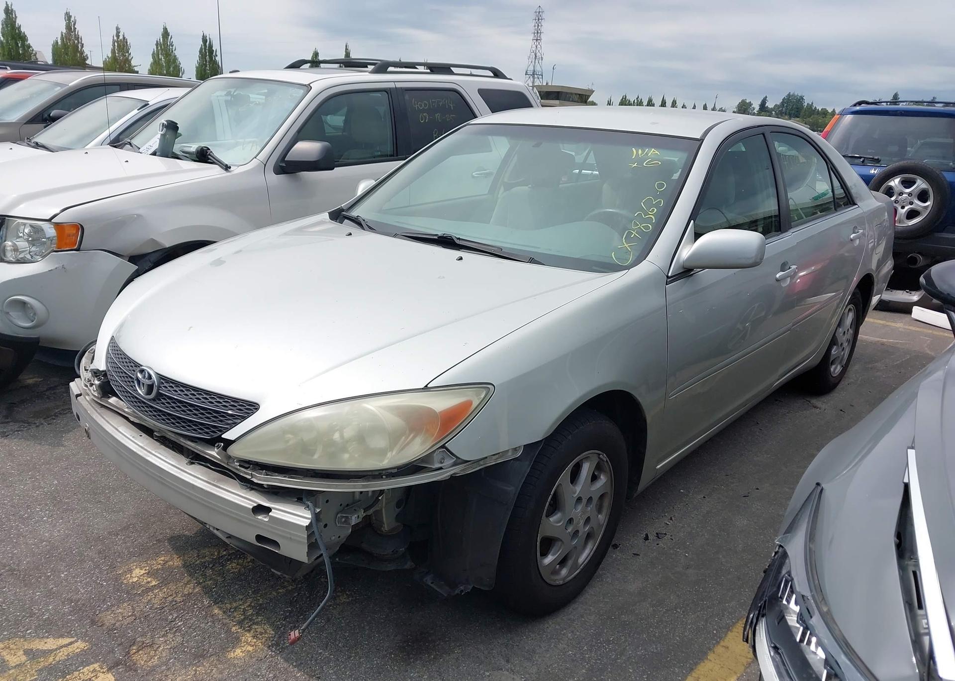 2002 TOYOTA CAMRY LE