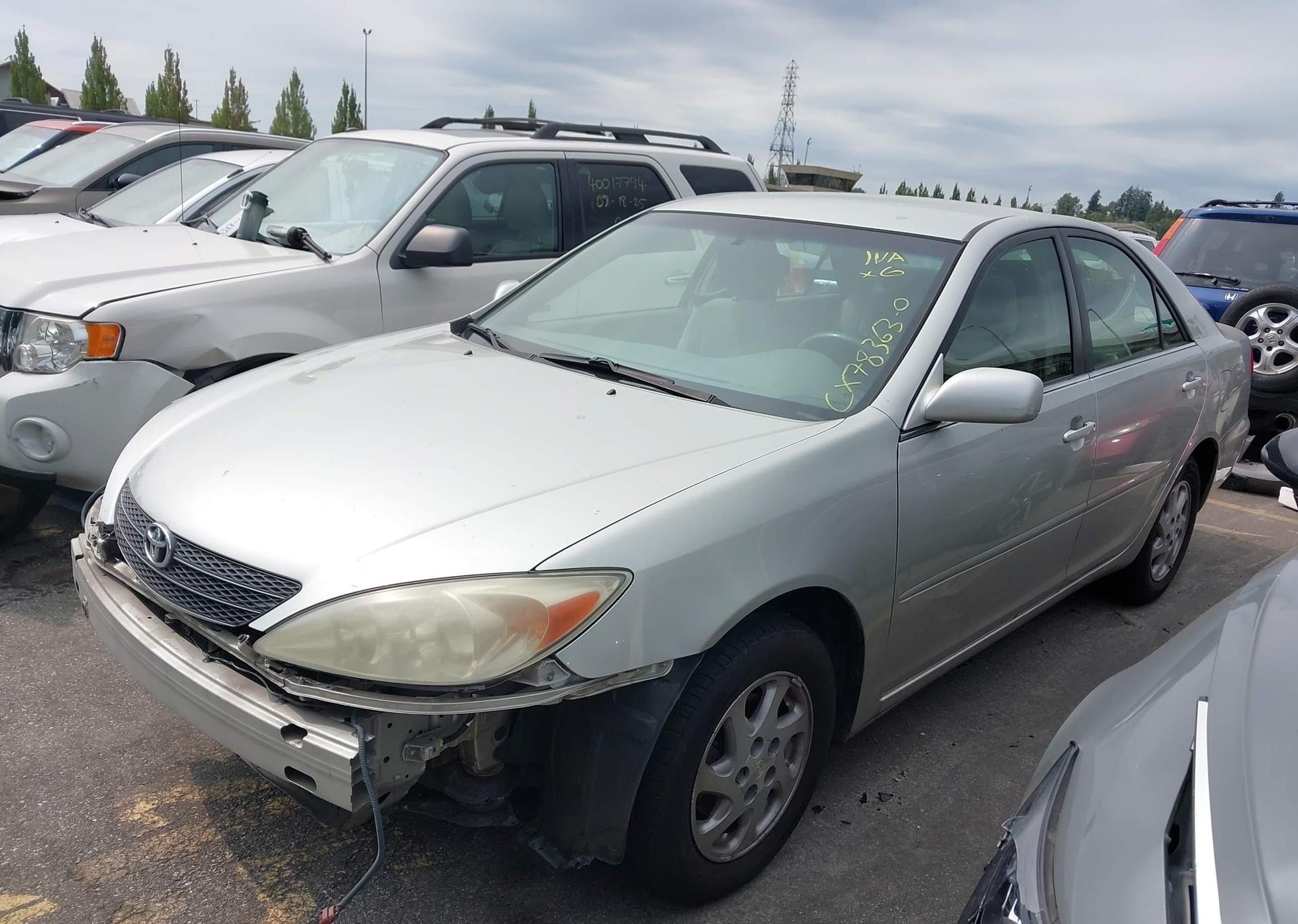 2002 TOYOTA CAMRY LE