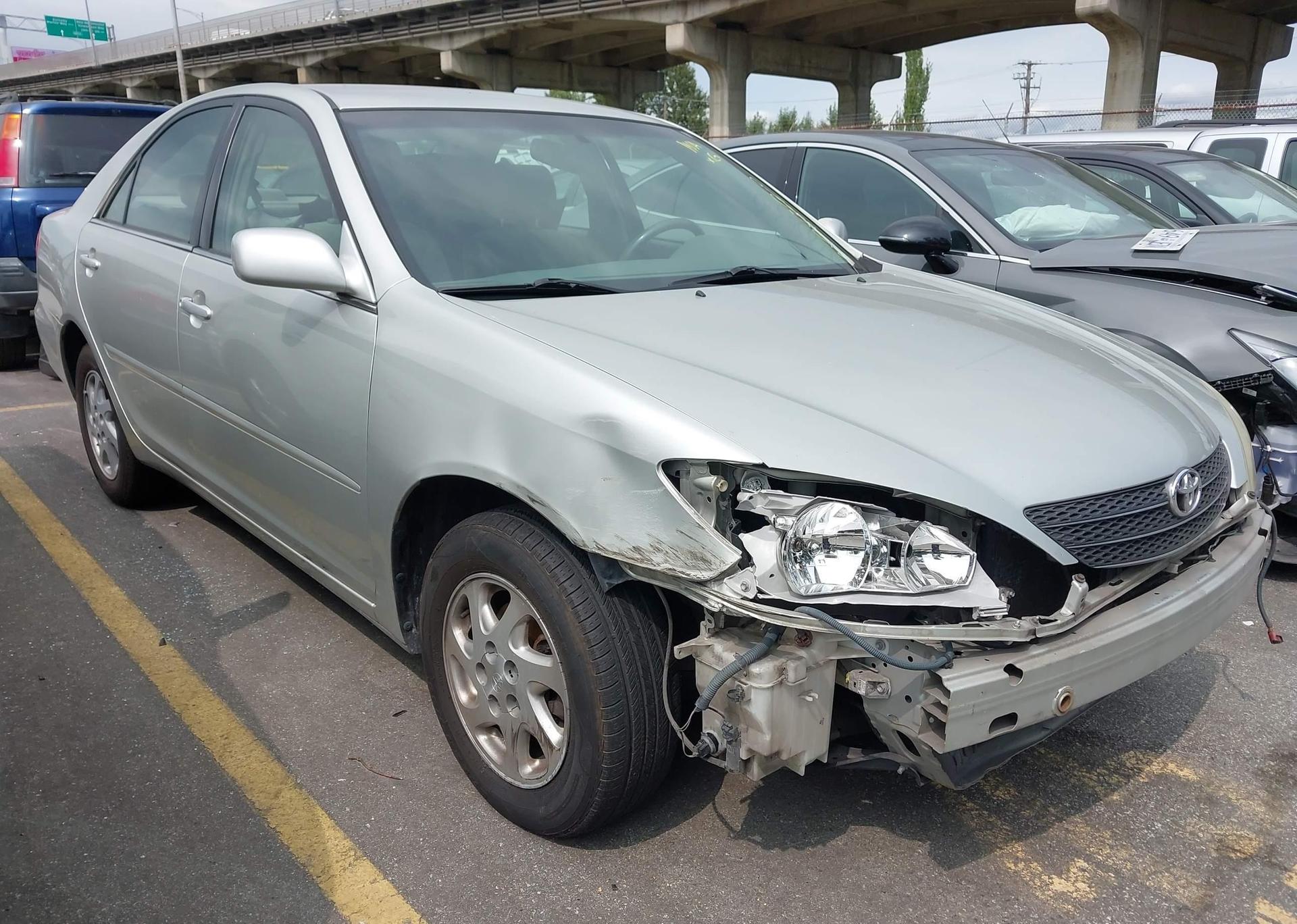 2002 TOYOTA CAMRY LE