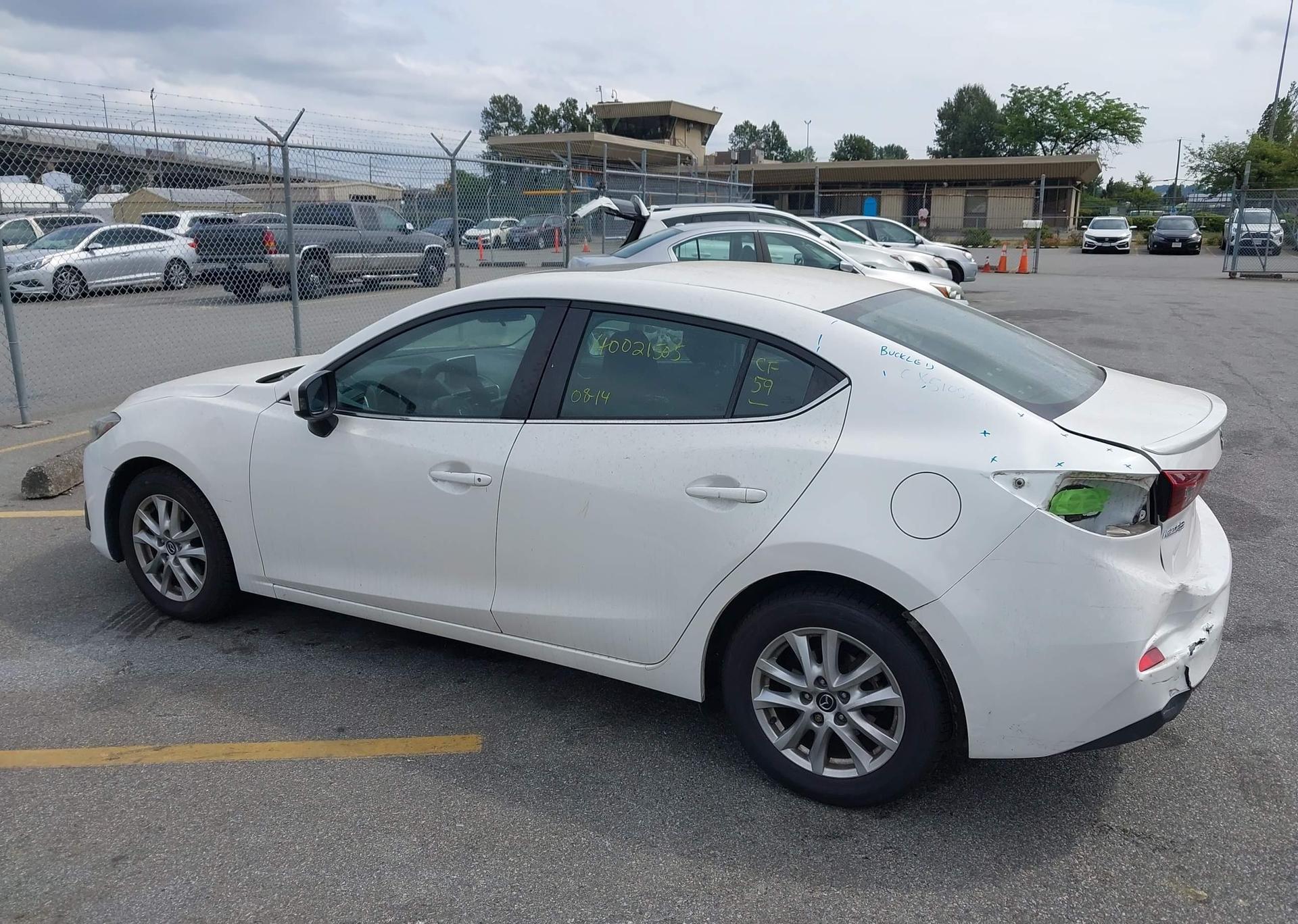 2015 MAZDA 3 TOURING
