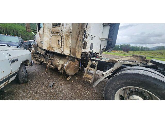 2022 KENWORTH CONSTRUCTION T680
