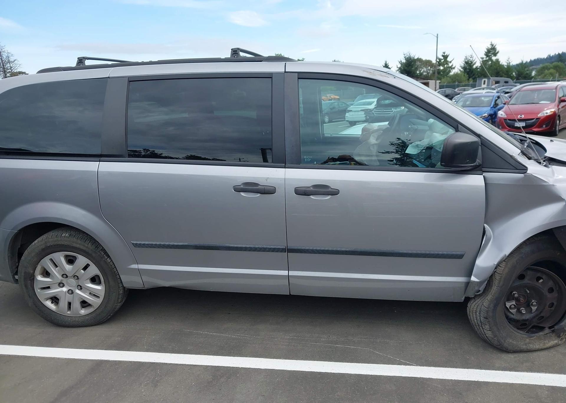 2016 DODGE GRAND CARAVAN SE
