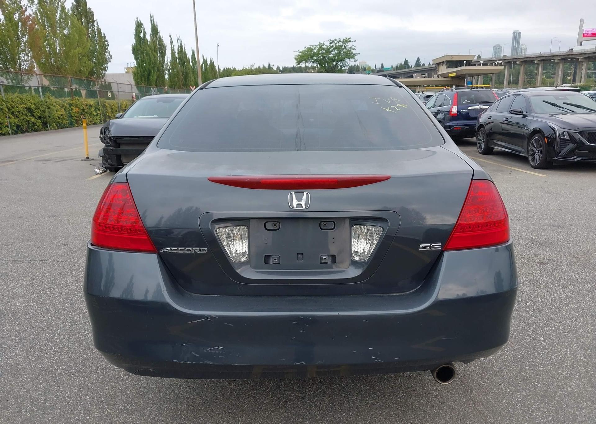 2006 HONDA ACCORD SE