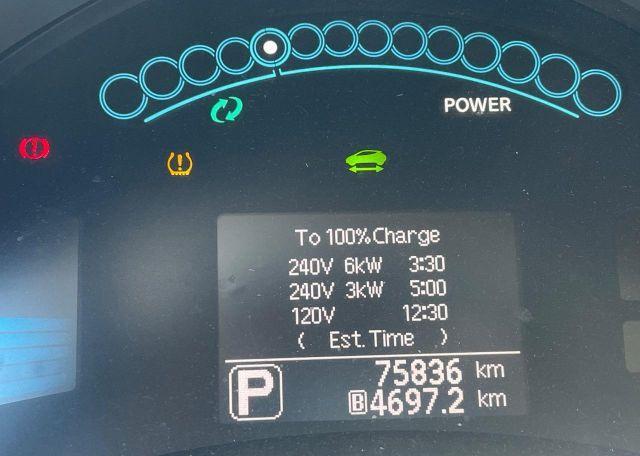 2015 NISSAN LEAF