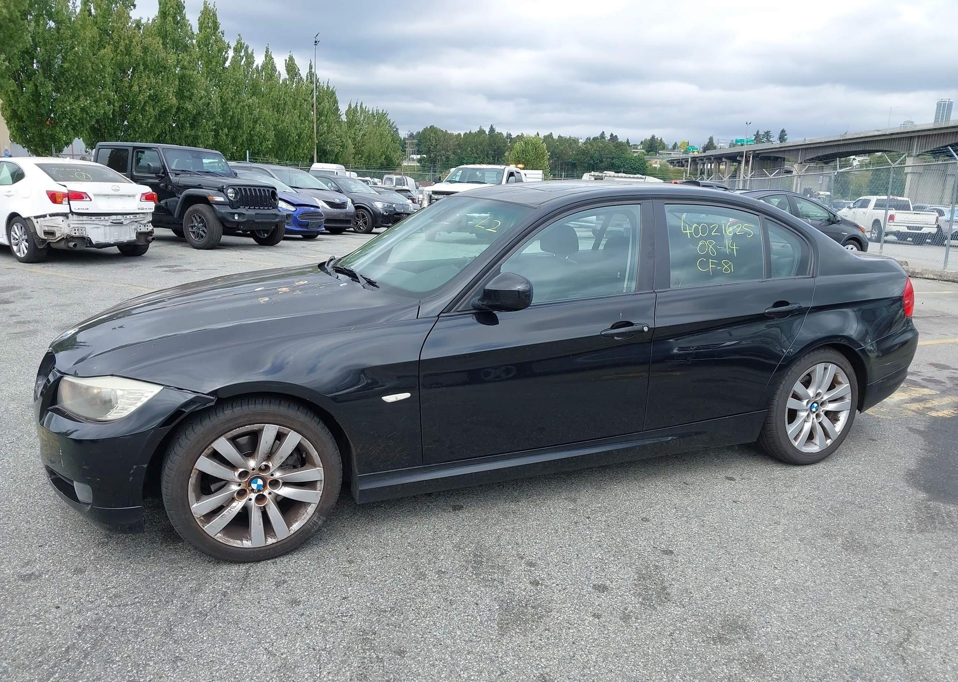 2011 BMW 323I