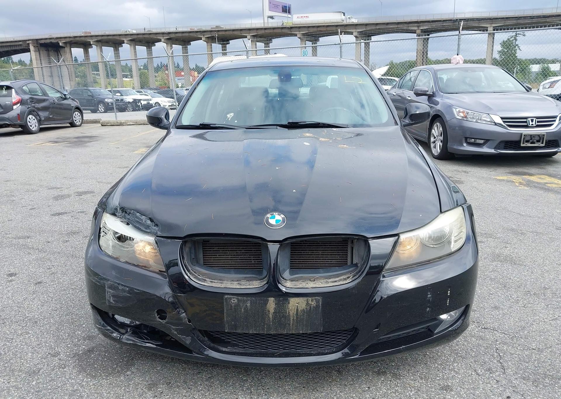 2011 BMW 323I
