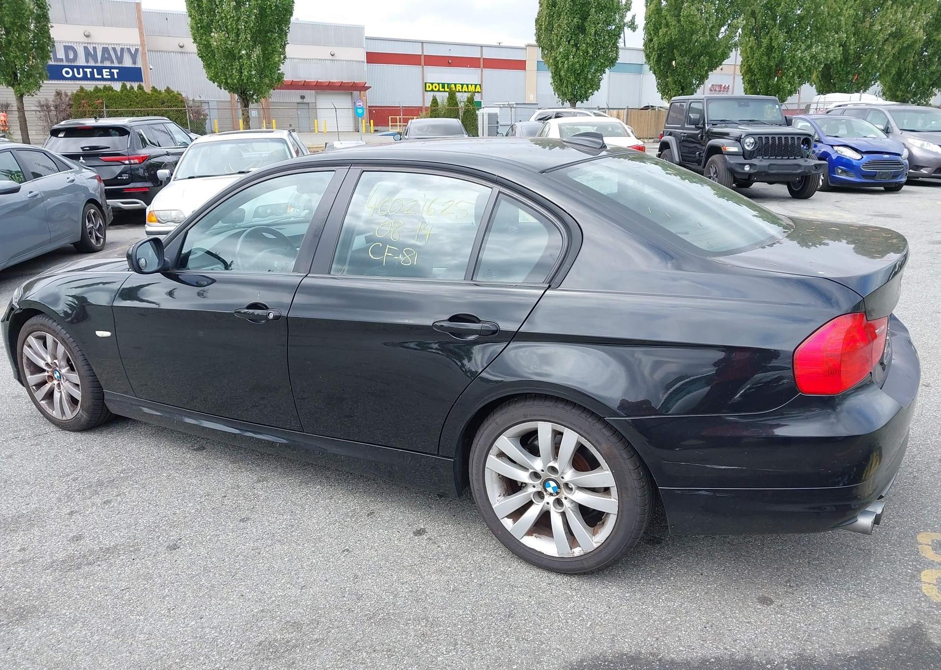 2011 BMW 323I