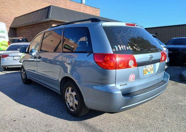 2007 TOYOTA SIENNA CE