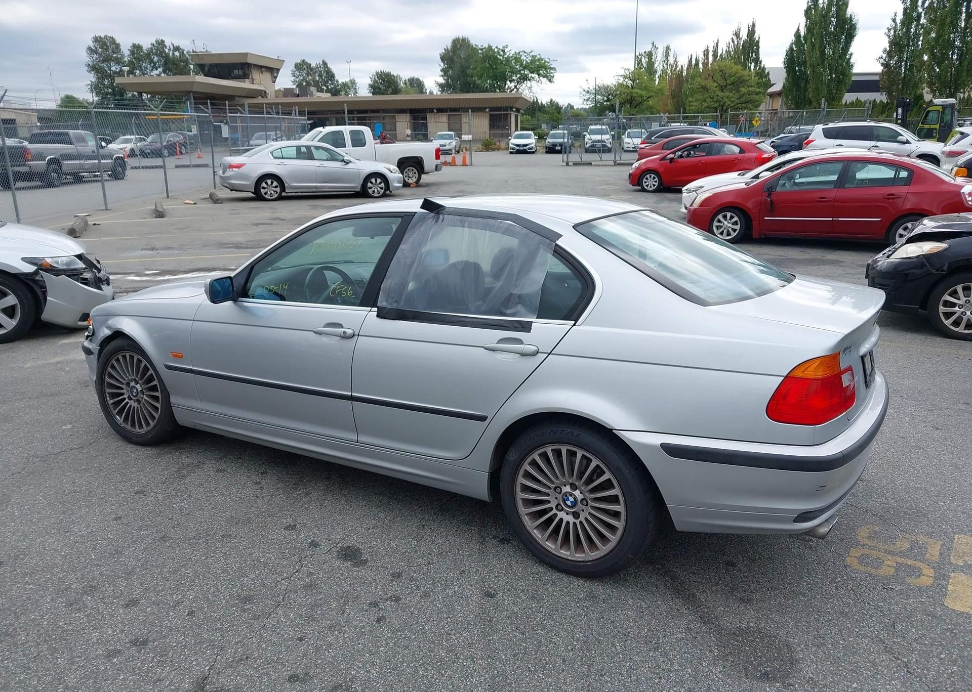 2001 BMW 330I
