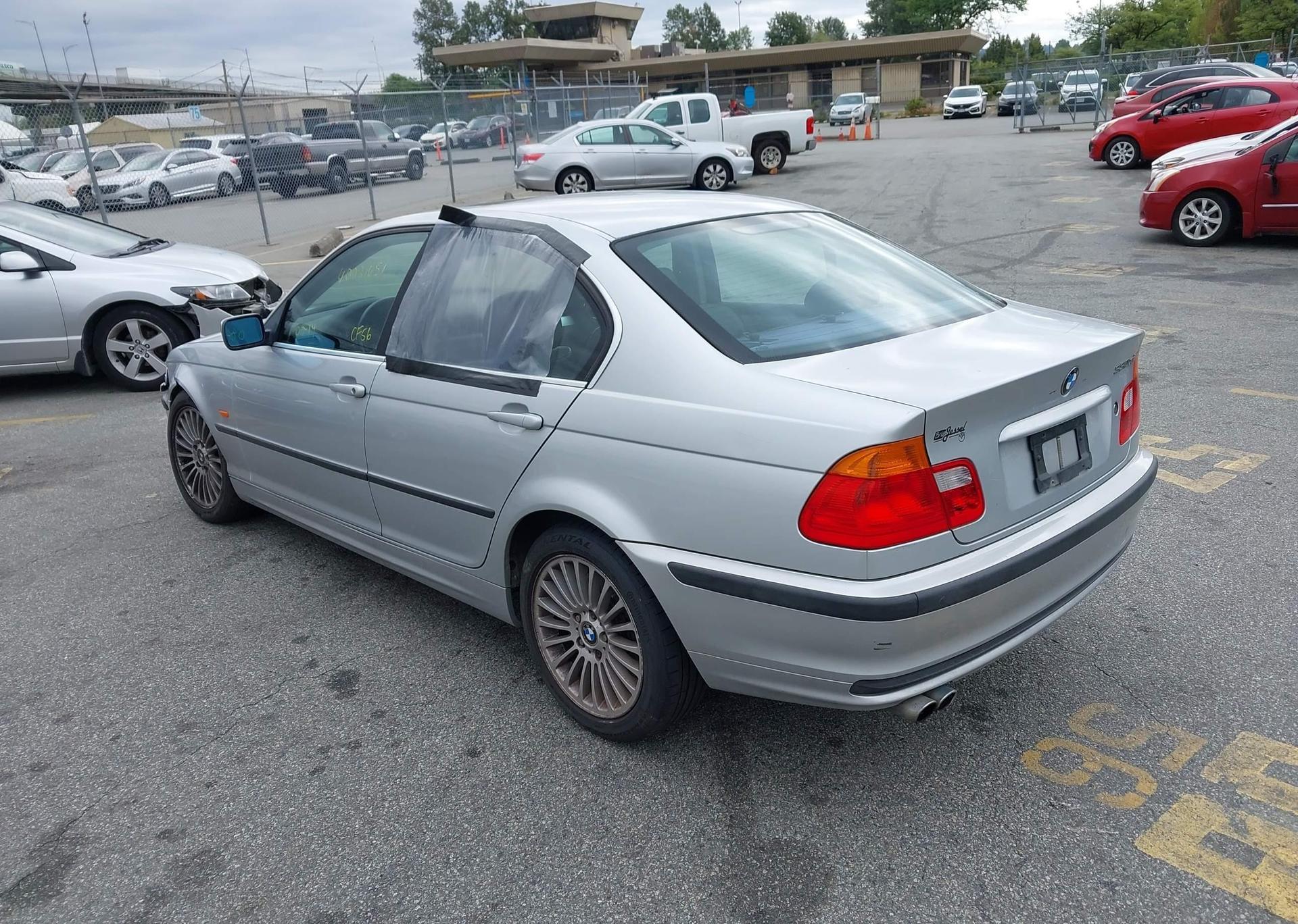 2001 BMW 330I