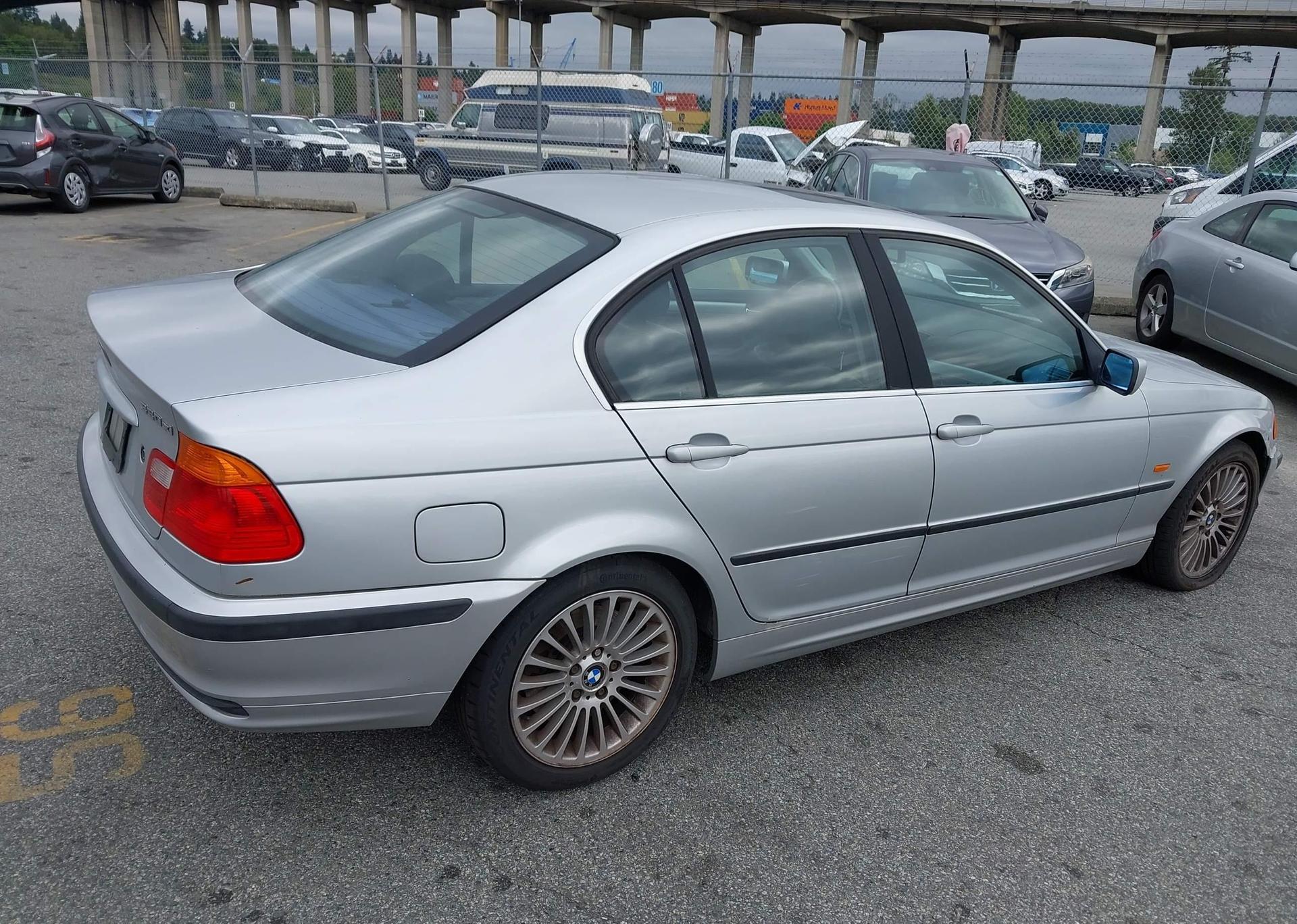 2001 BMW 330I