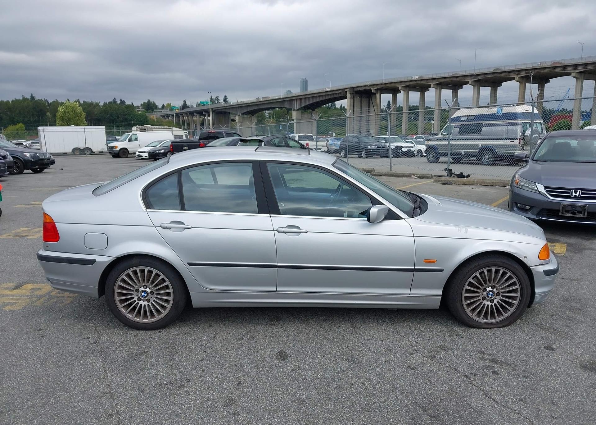 2001 BMW 330I