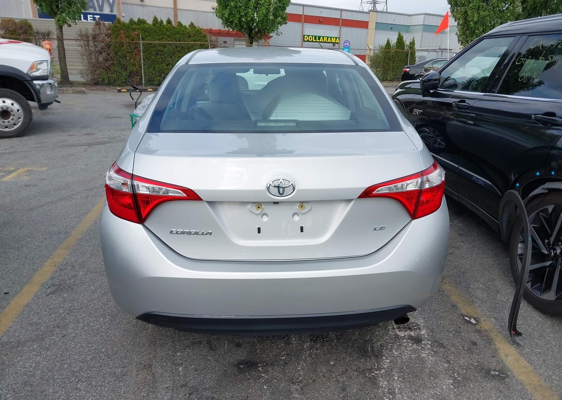 2015 TOYOTA COROLLA LE
