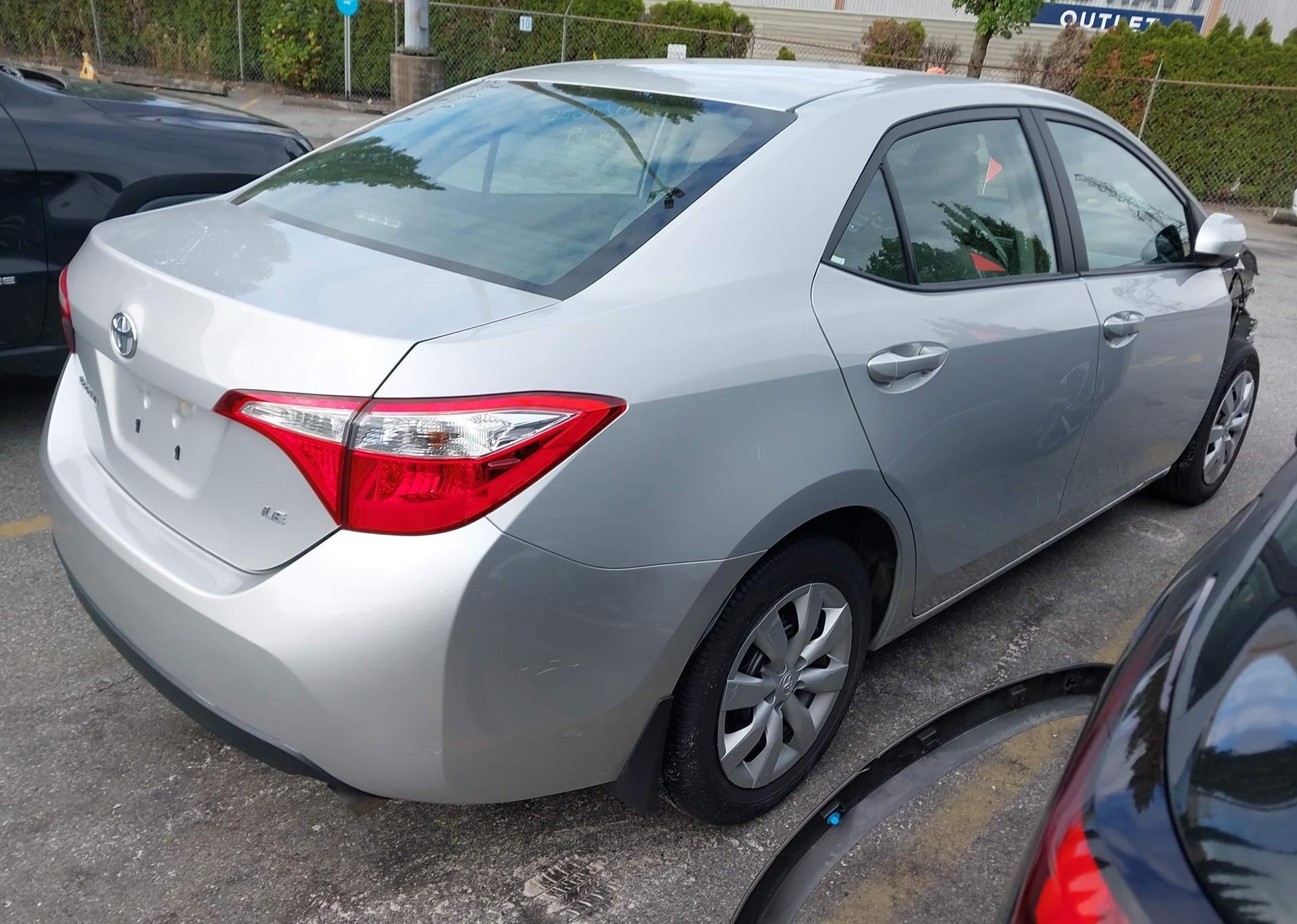 2015 TOYOTA COROLLA LE