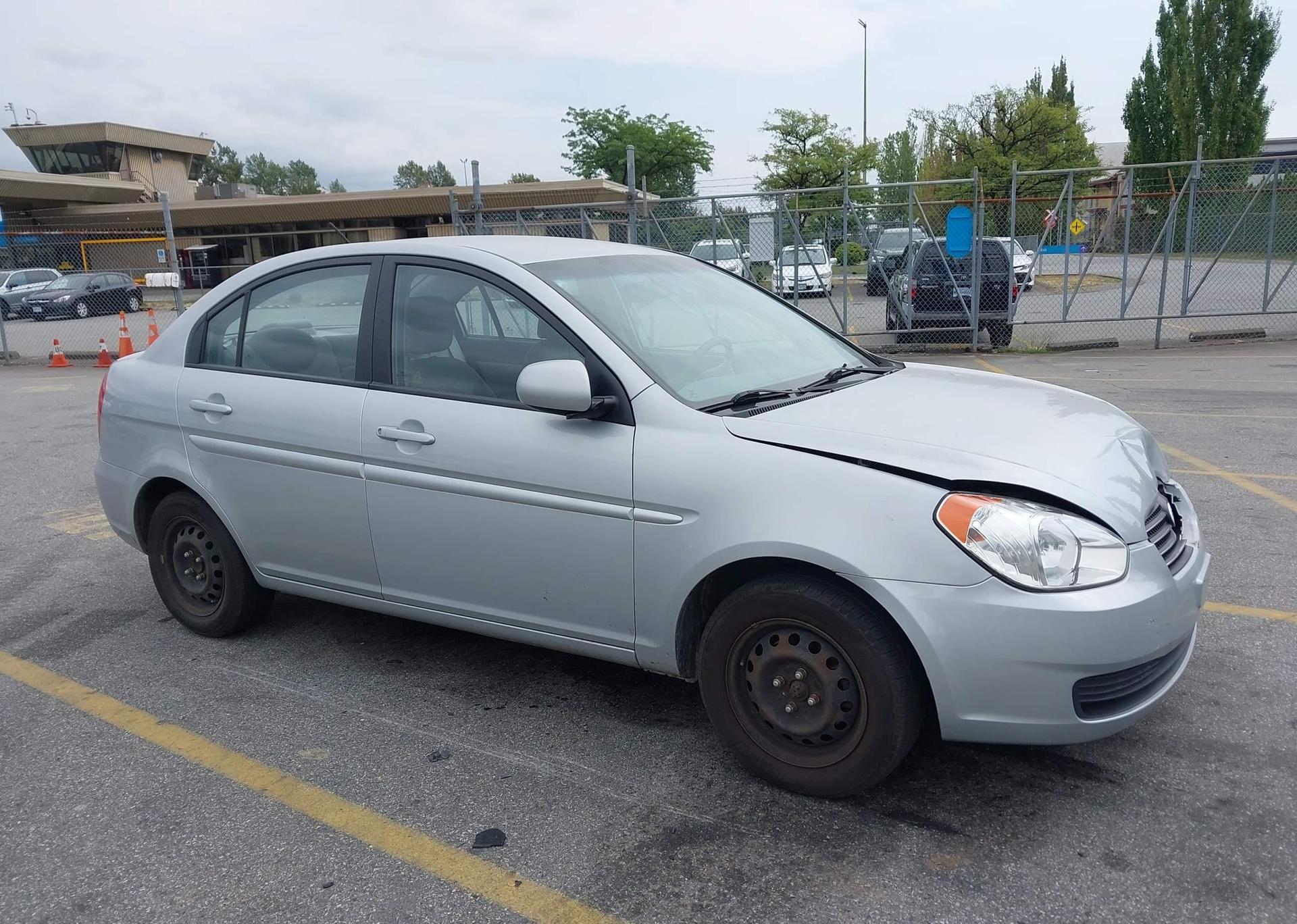 2011 HYUNDAI ACCENT GLS