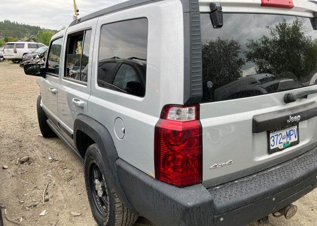 2008 JEEP COMMANDER SPORT