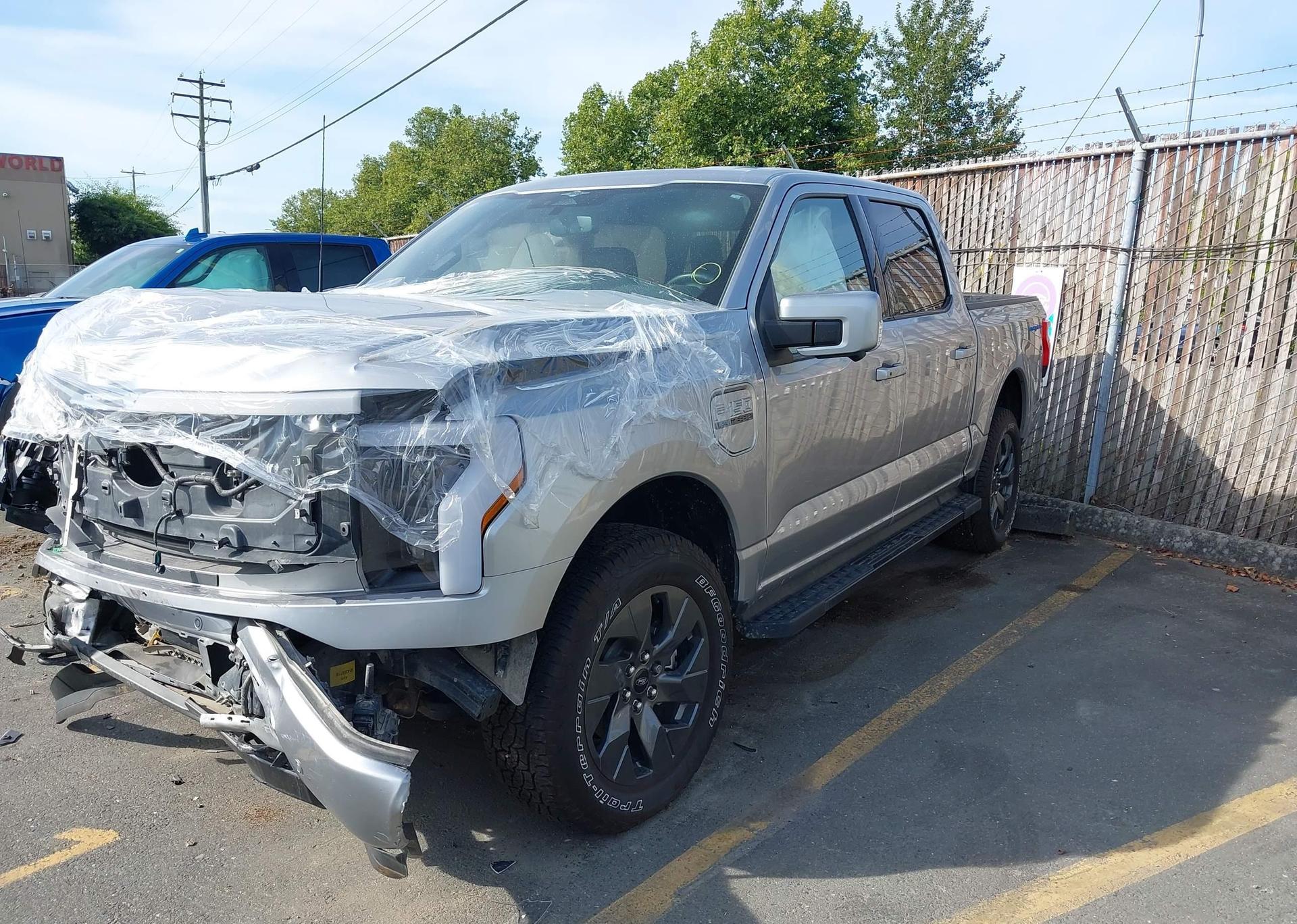 2023 FORD F150 LIGHTNING PRO