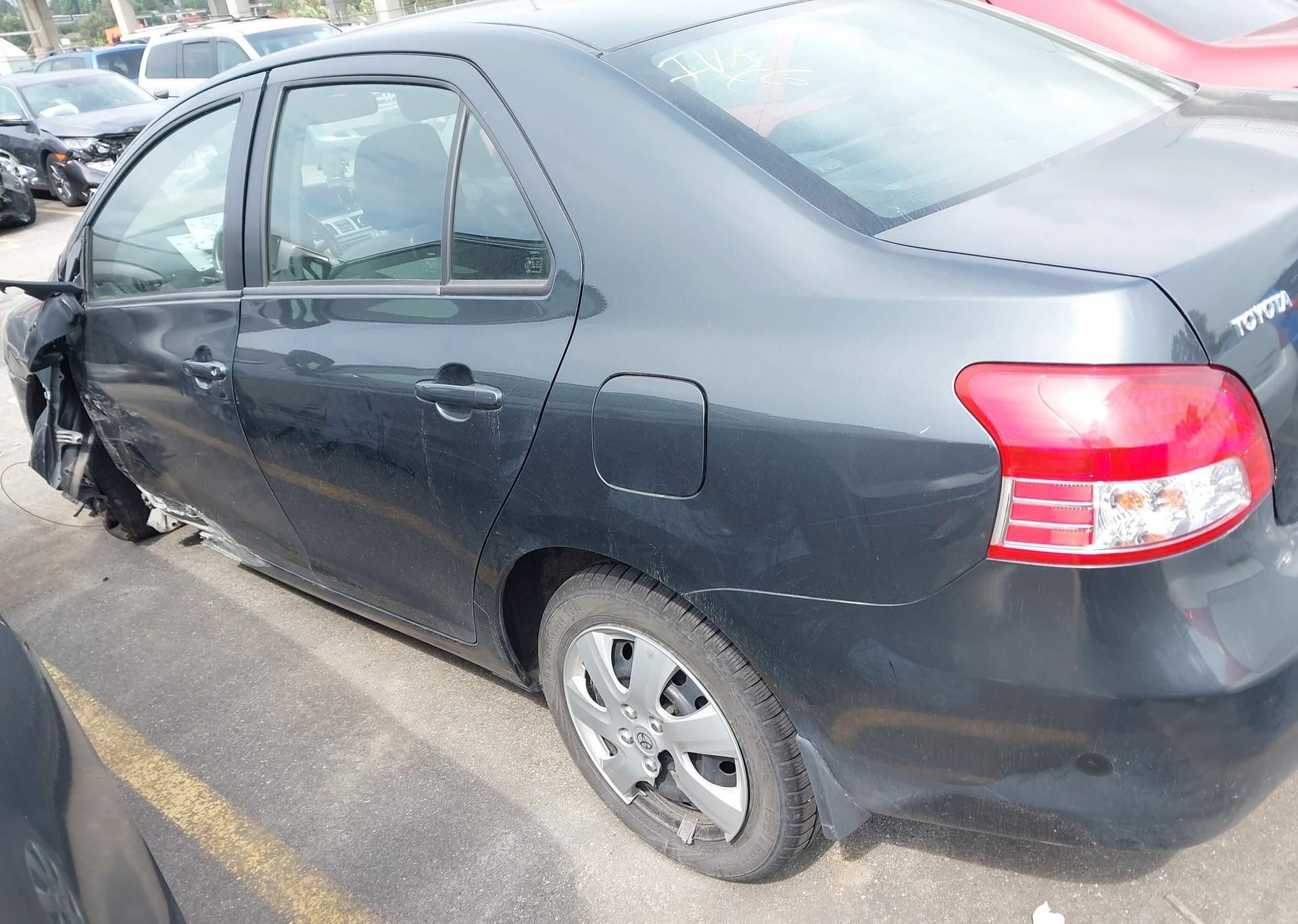 2009 TOYOTA YARIS