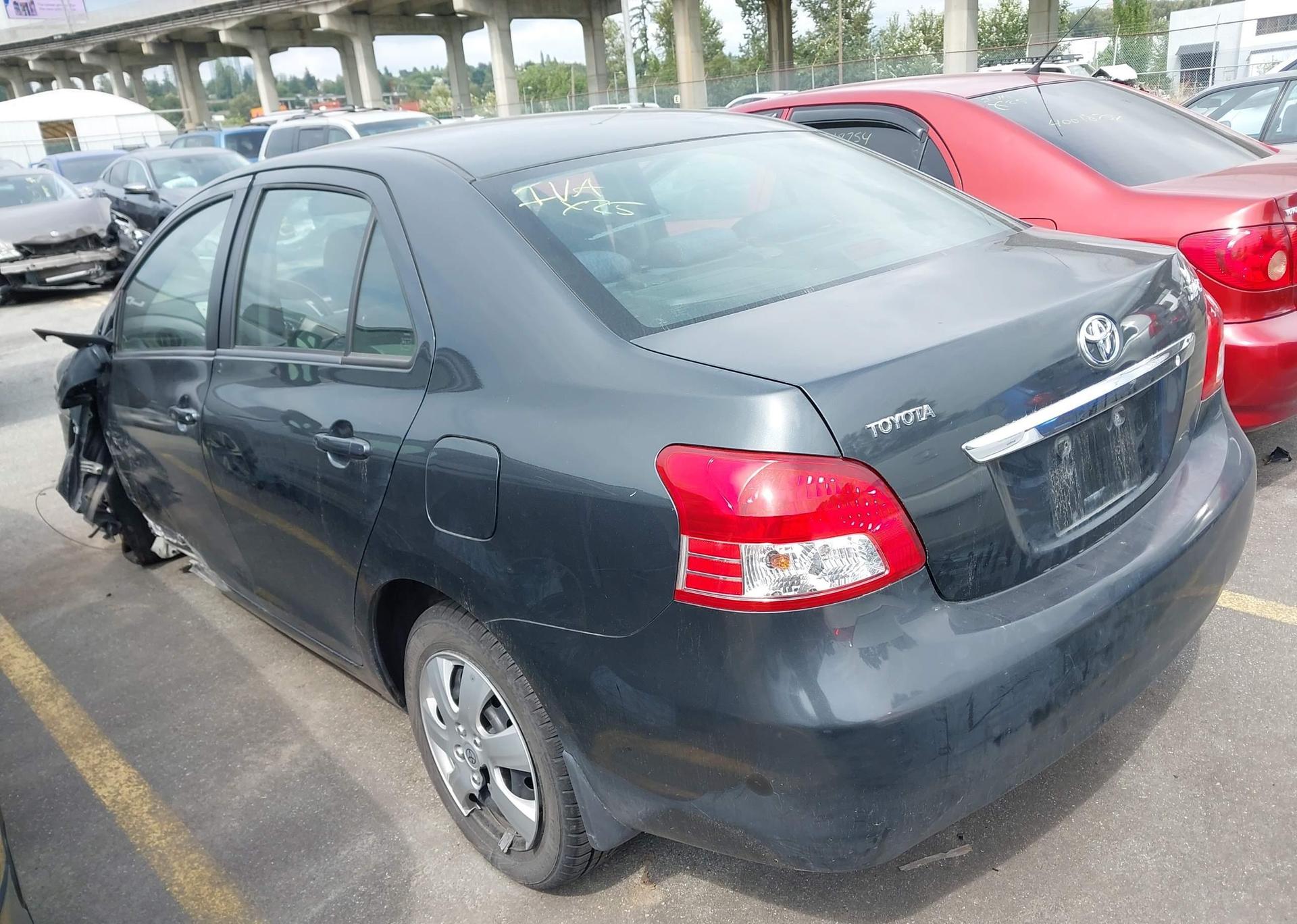2009 TOYOTA YARIS