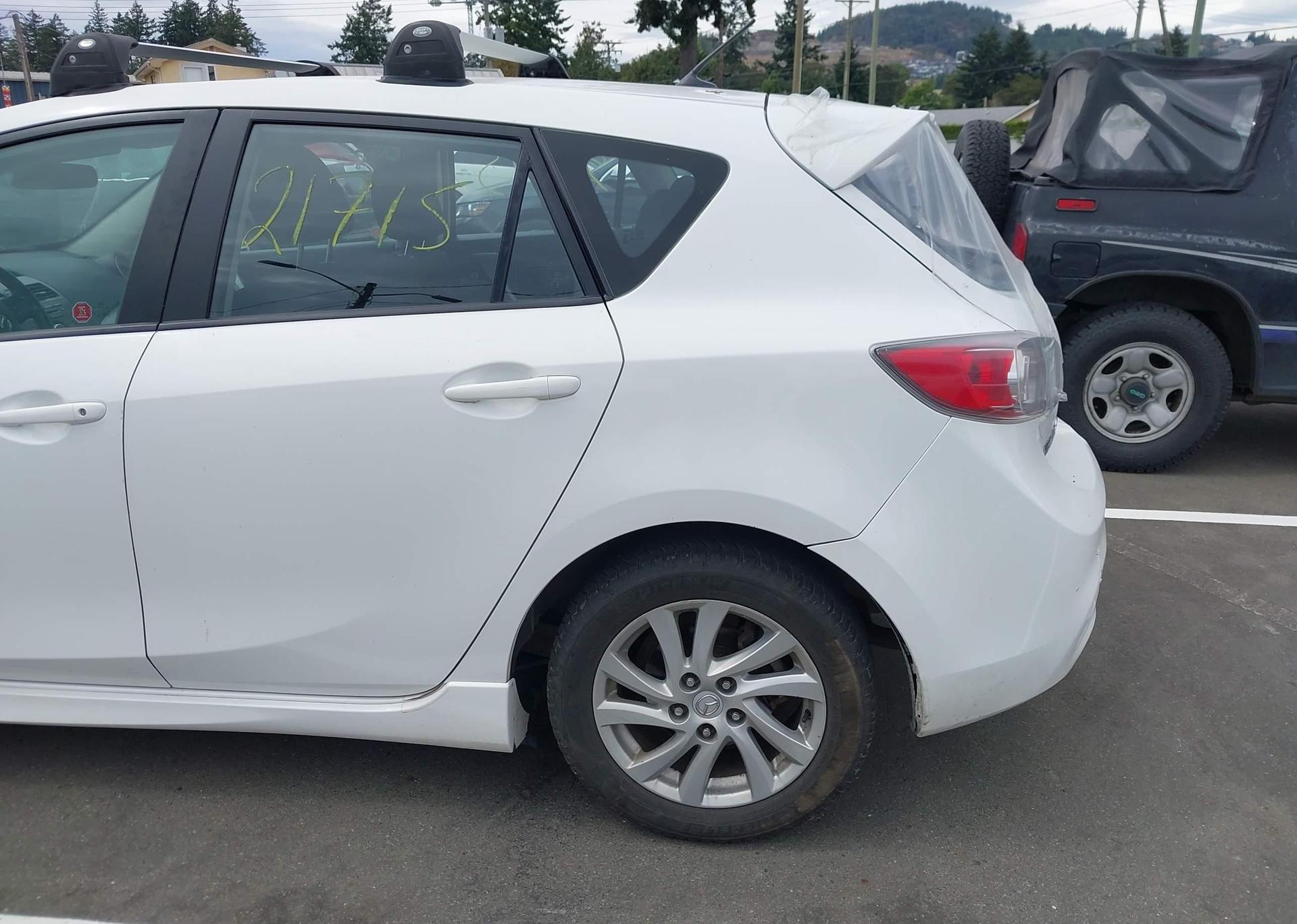 2012 MAZDA MAZDA3 GS-SKY