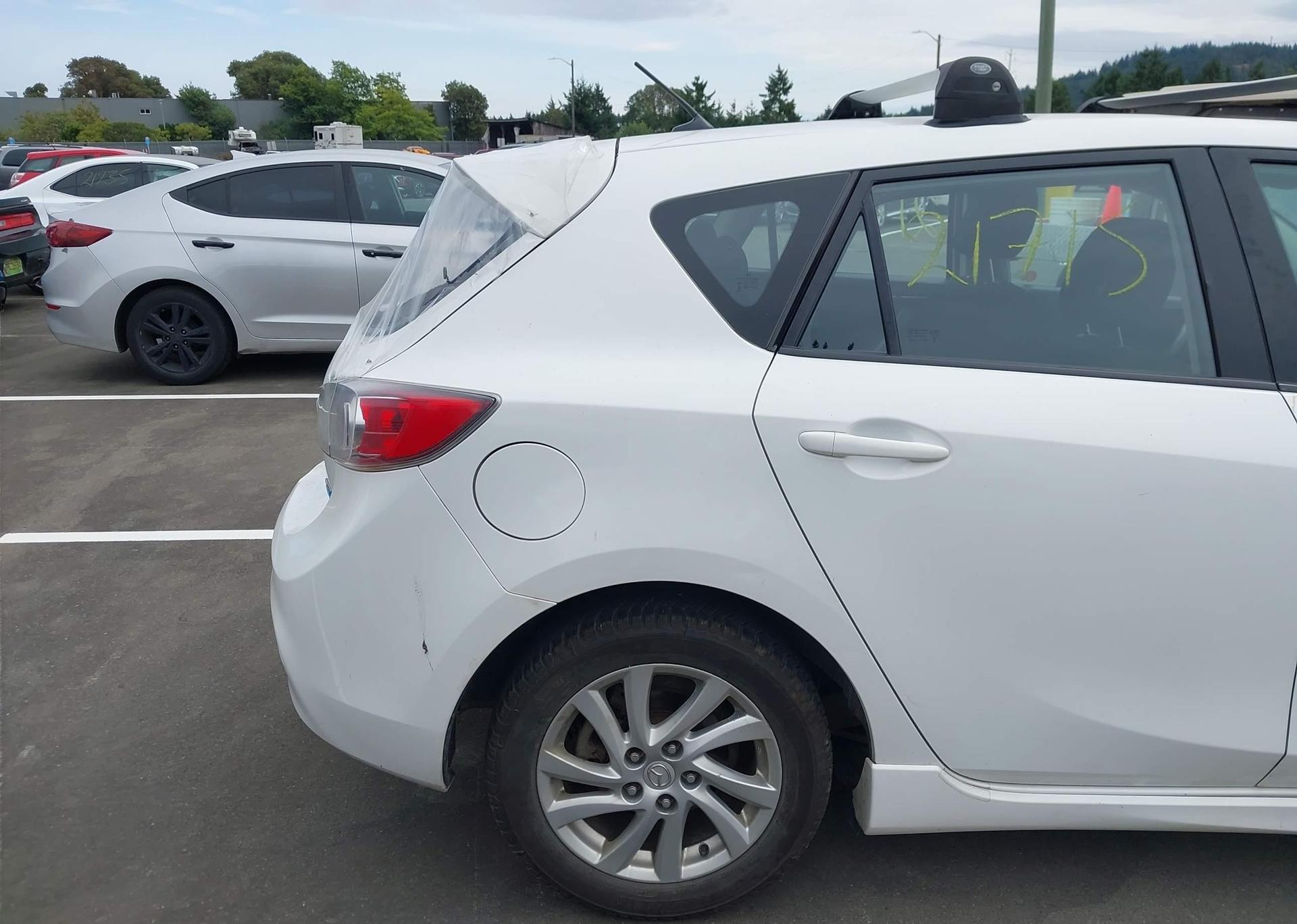 2012 MAZDA MAZDA3 GS-SKY