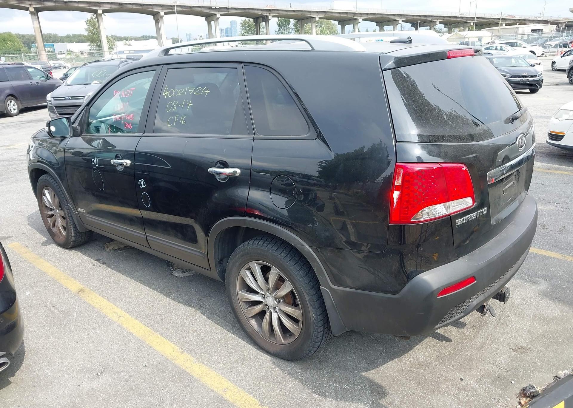 2011 KIA SORENTO EX
