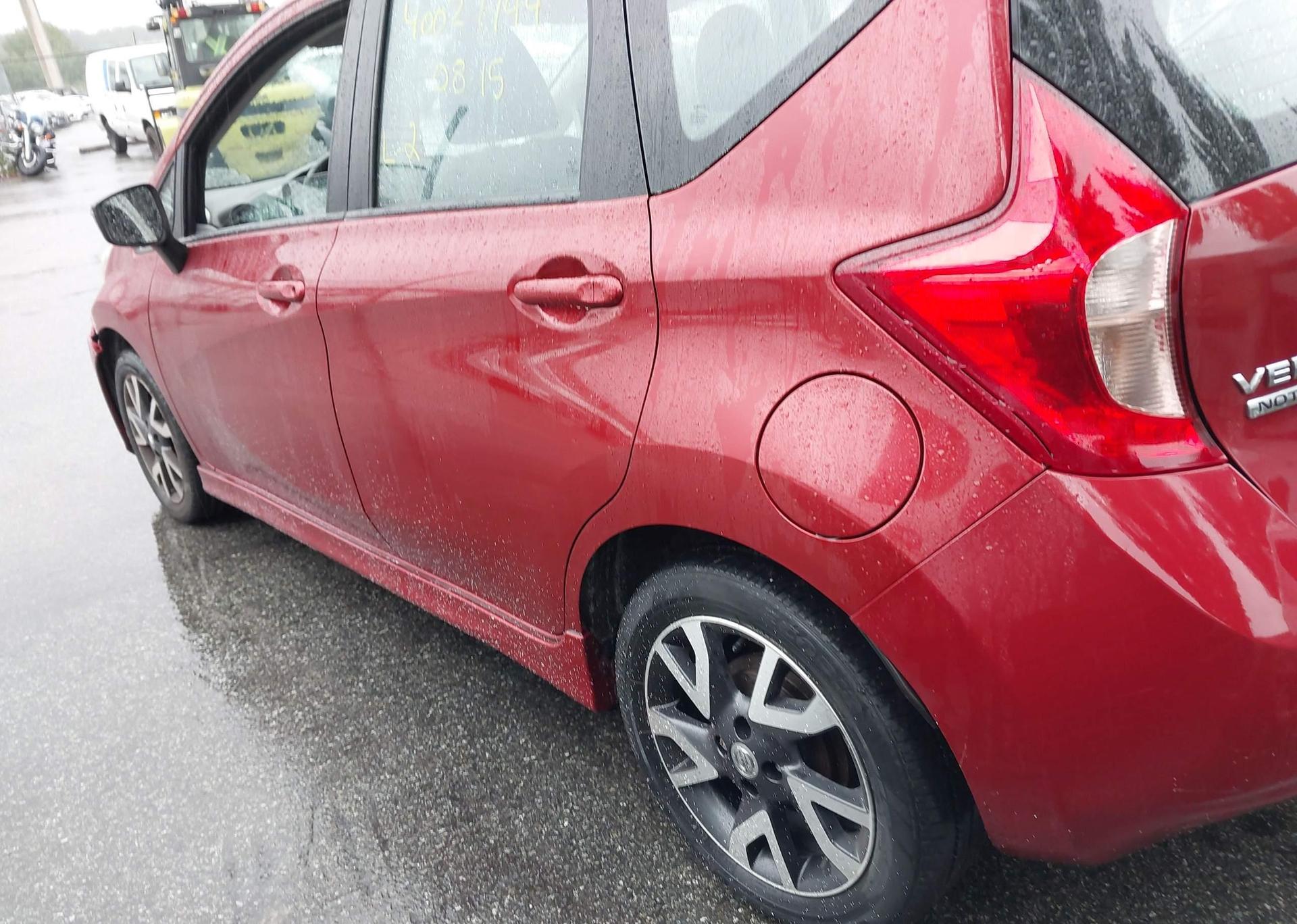 2016 NISSAN VERSA