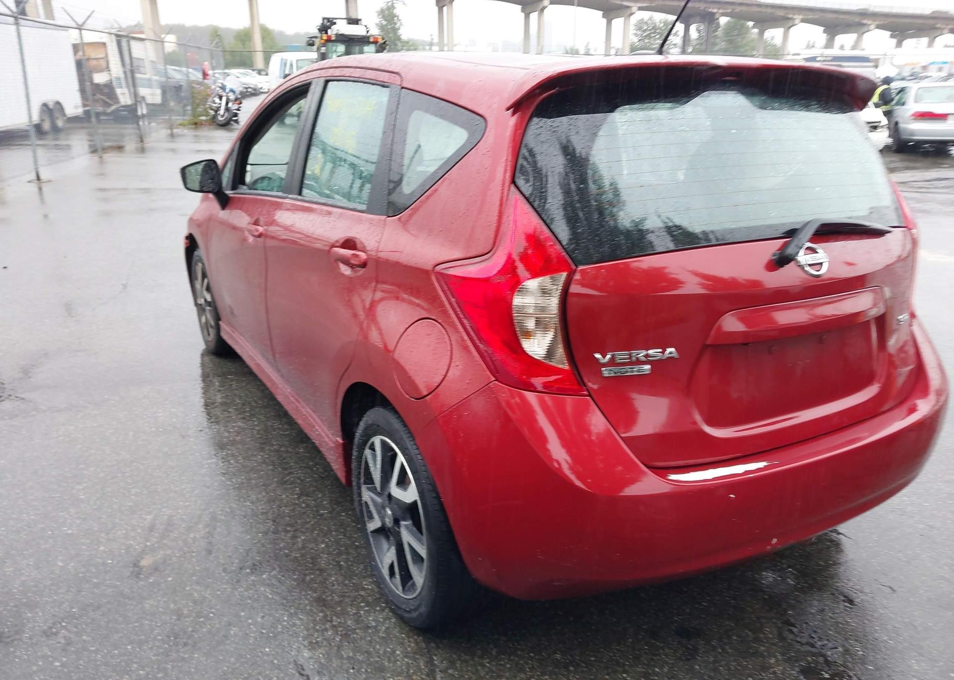 2016 NISSAN VERSA