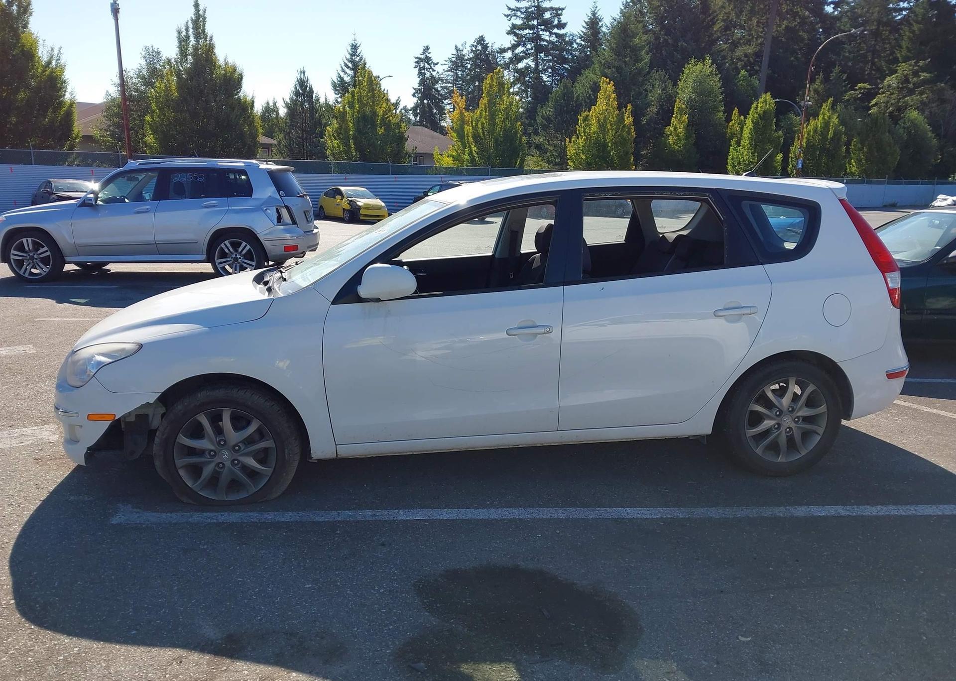 2012 HYUNDAI Elantra Touring GLS