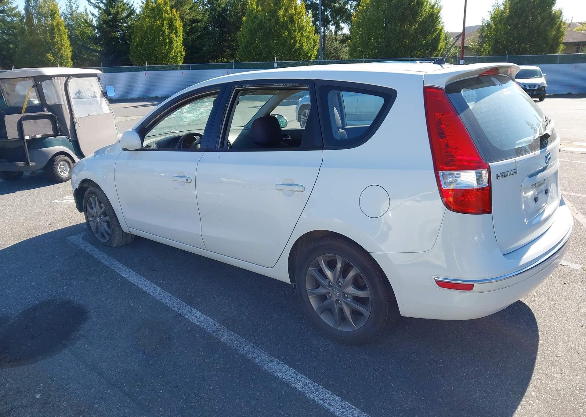 2012 HYUNDAI Elantra Touring GLS