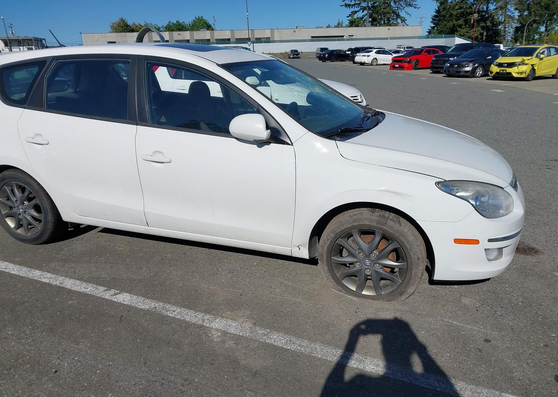 2012 HYUNDAI Elantra Touring GLS