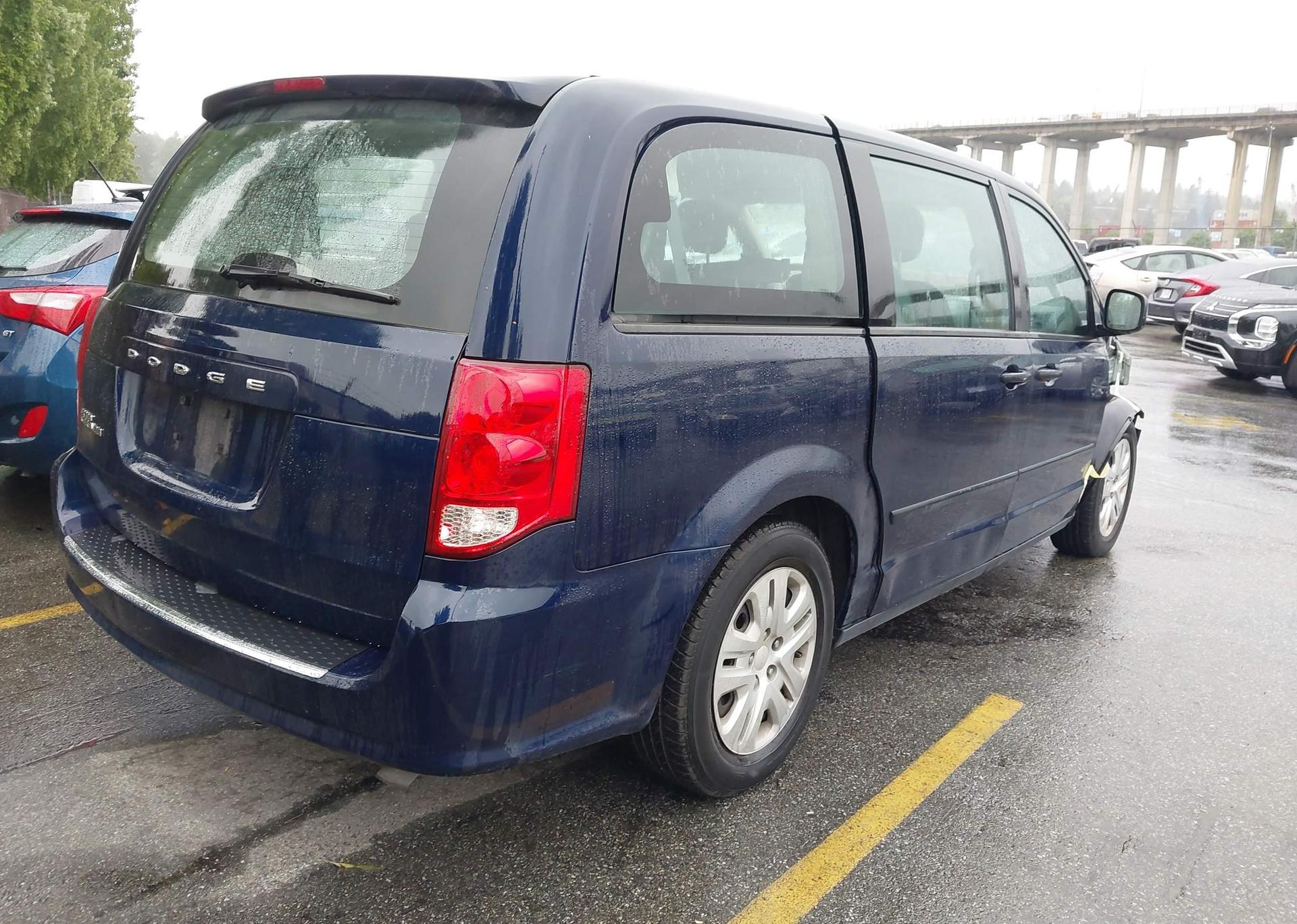 2014 DODGE GRAND CARAVAN SE