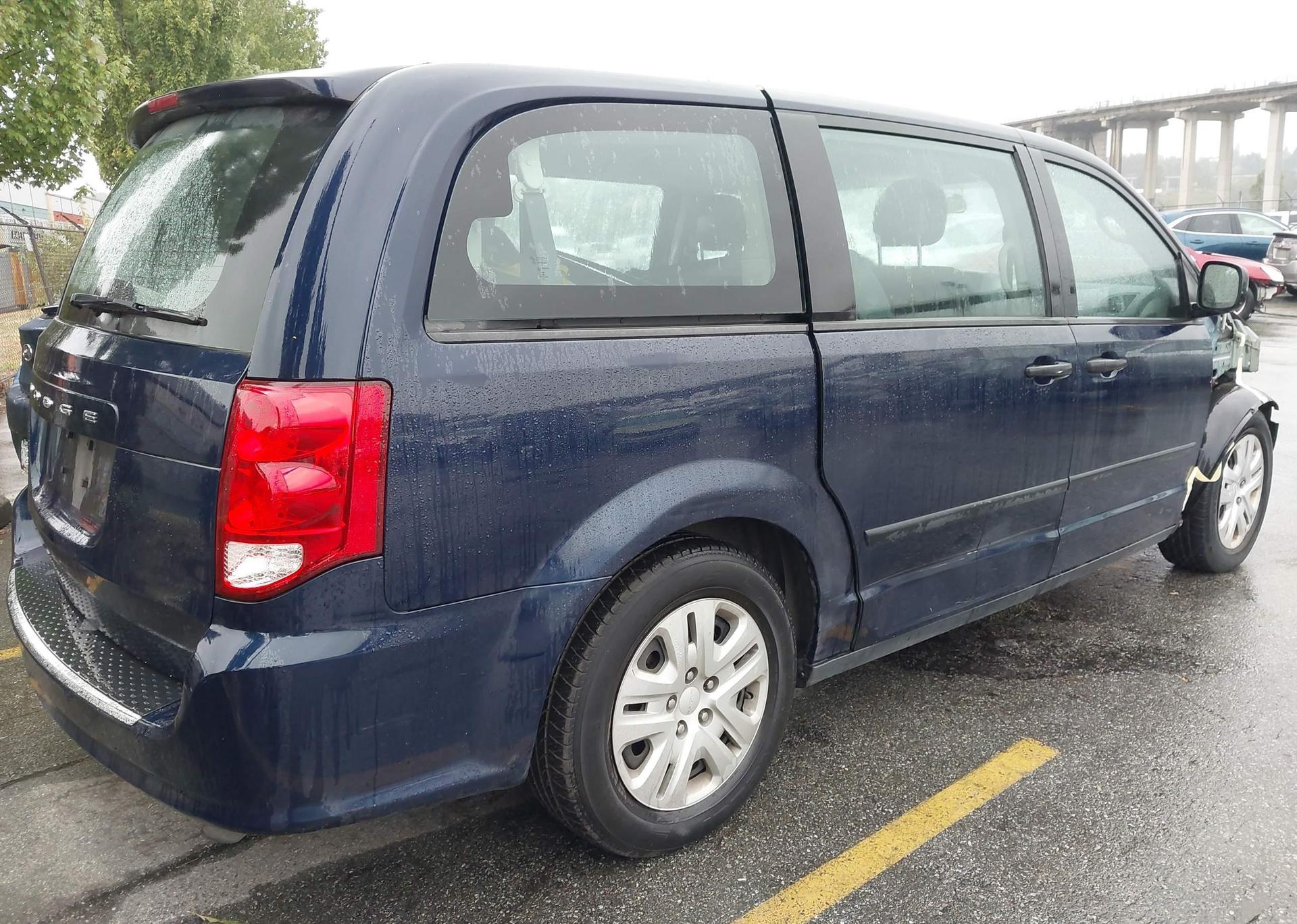 2014 DODGE GRAND CARAVAN SE