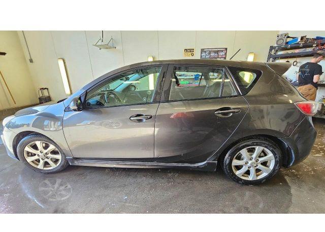 2010 MAZDA 3 S